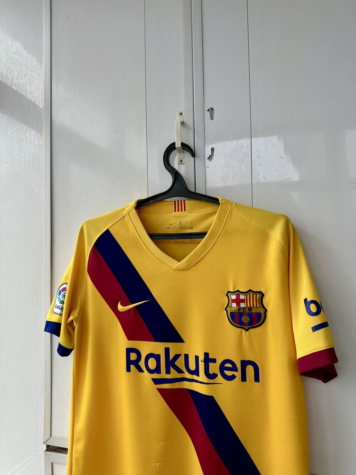 Nike Barcelona Jersey 2019 Griezmann Soccer Jersey Size US M / EU 48-50 / 2 - 7 Thumbnail