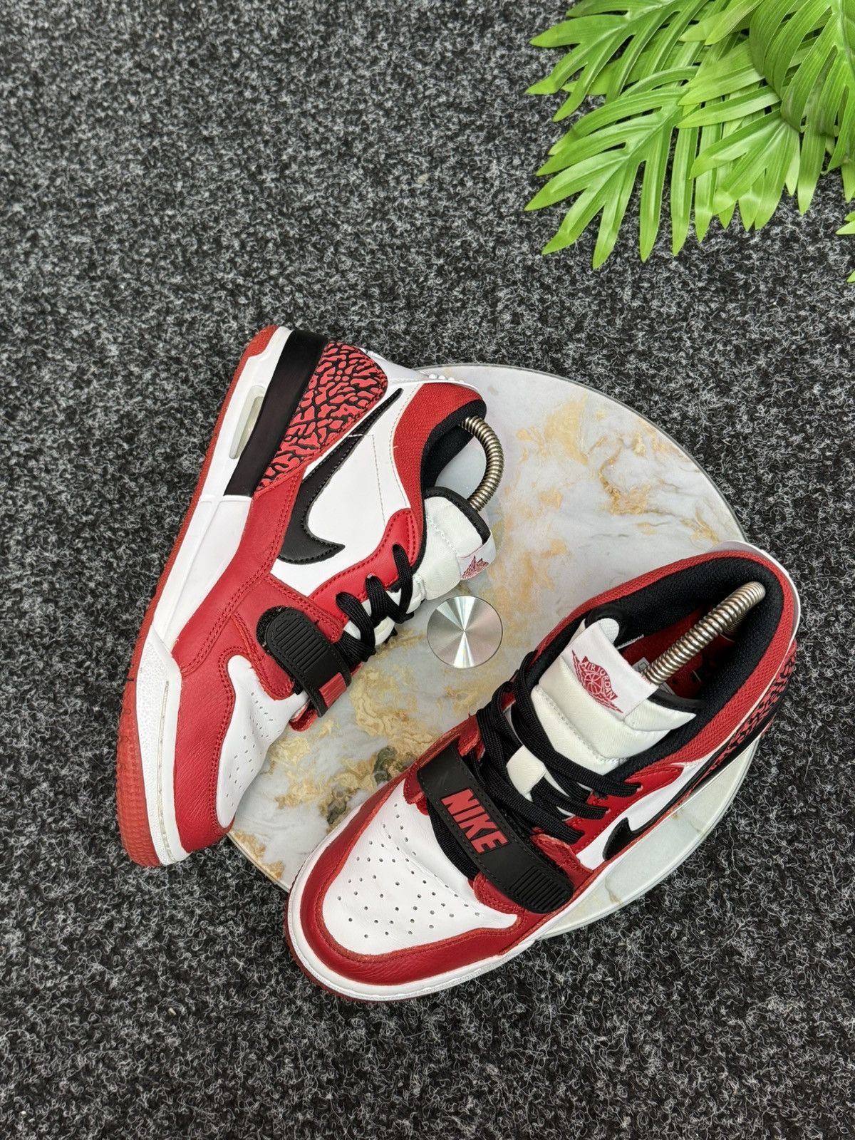 Jordan Brand Nike Air Jordan Legacy 312 Low Size 38,5 US 6 UK 5 Size US 6 / IT 36 - 13 Thumbnail