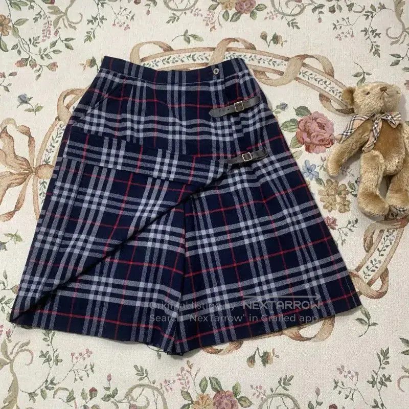 Burberry Burberry Navy Blue Wool Women's Casual Pants. Size 30" / US 8 / IT 44 - 4 Thumbnail