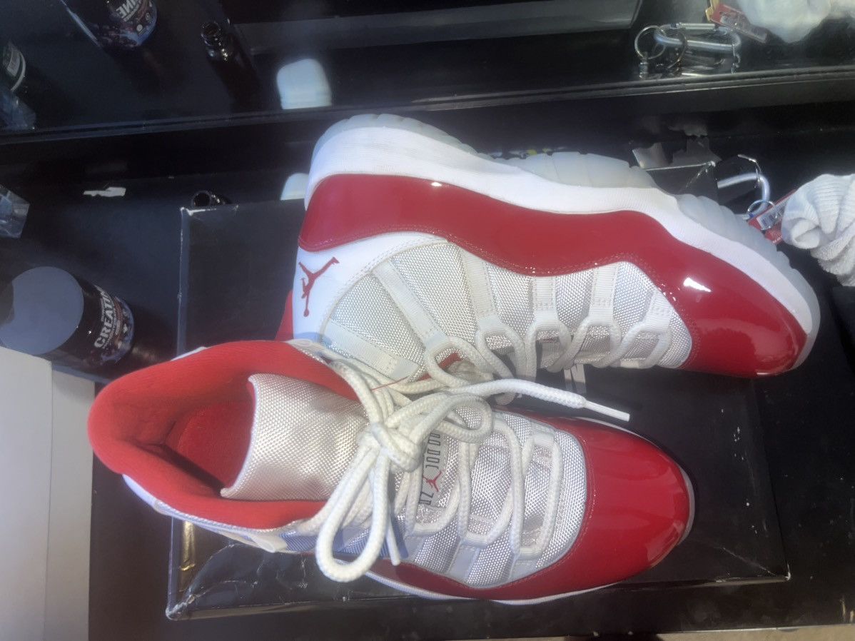 Jordan Brand Air jordan retro 11 white varsity red- black Size US 10 / EU 43 - 3 Thumbnail