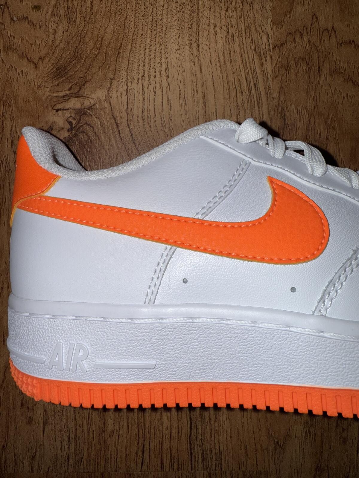 Nike Nike Air Force 1 Low White Bright Safety Orange (GS) Sample Size US 5 / EU 37 - 12 Thumbnail