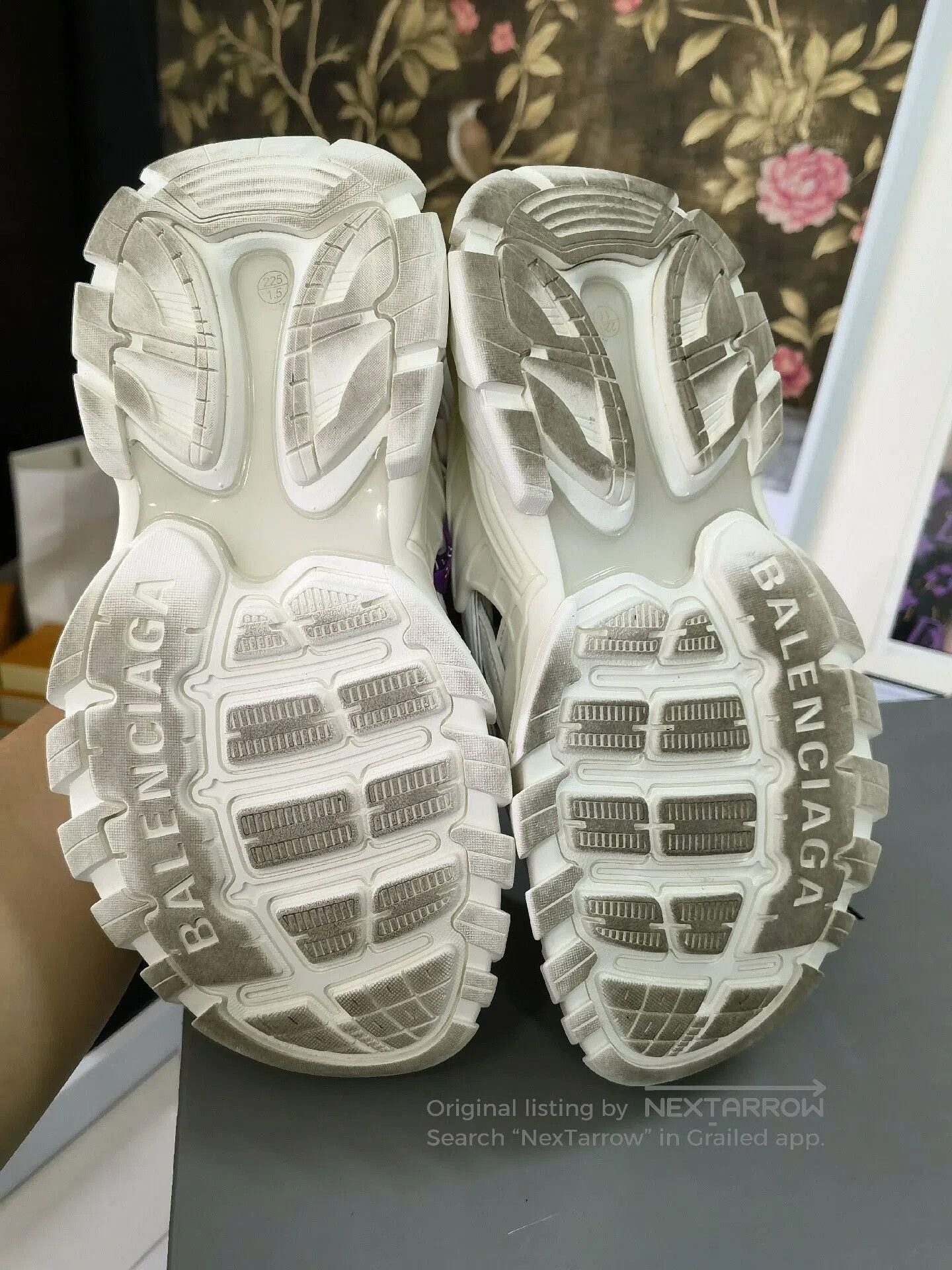 Balenciaga Balenciaga White Sandals Size 35. Size US 4 / IT 34 - 6 Thumbnail