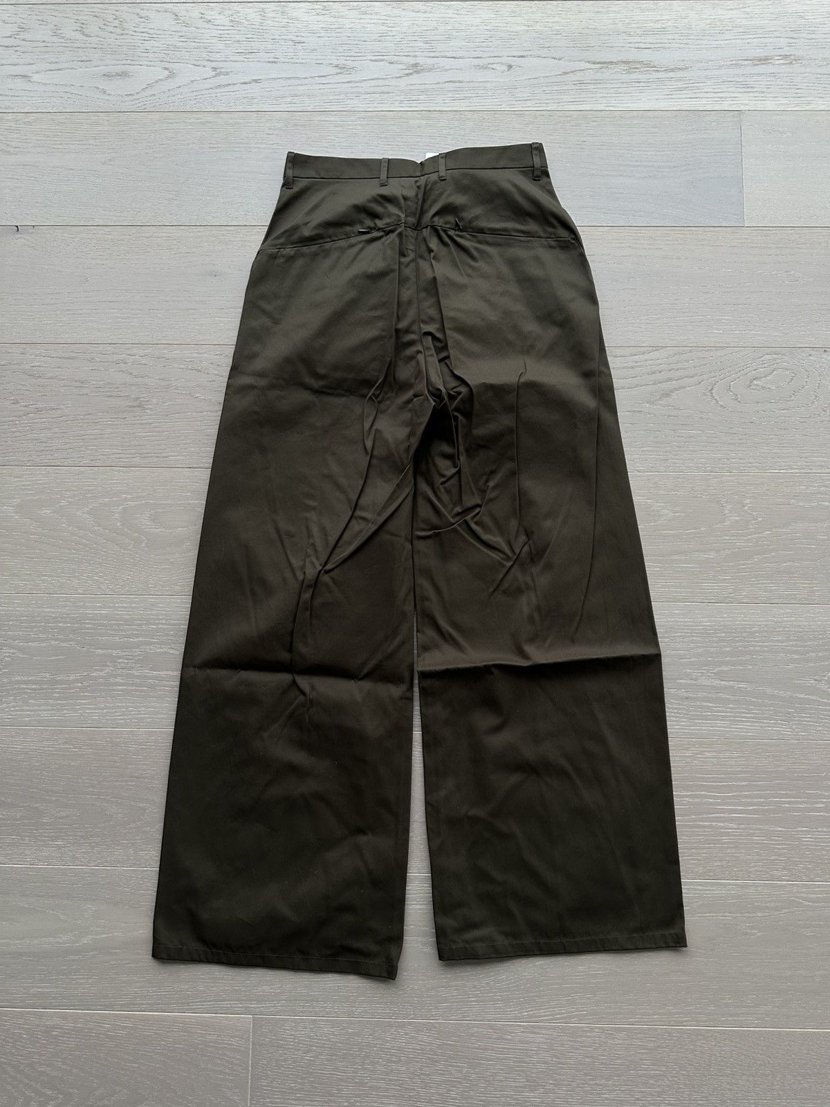 Vuja De Isaac Tech Chino Pants in Khaki Brown