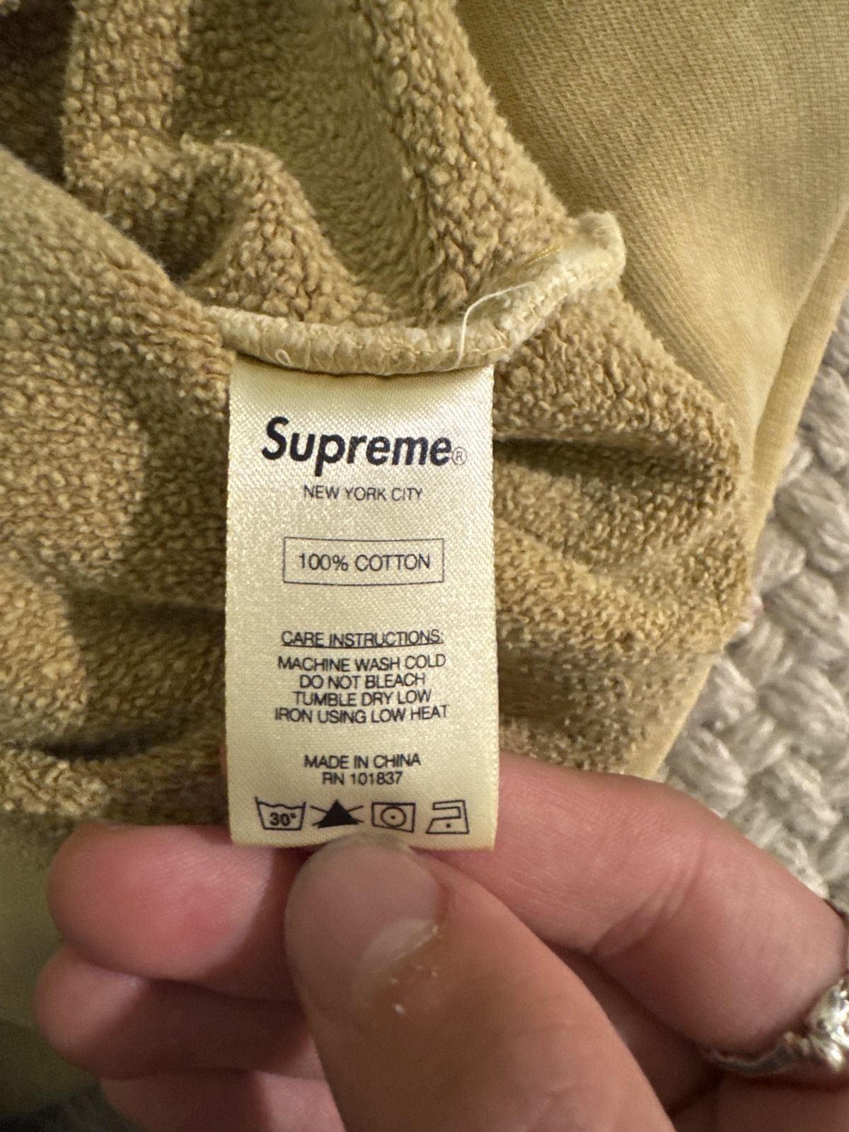 Supreme Supreme overdyed gold pullover hoodie Size US S / EU 44-46 / 1 - 3 Thumbnail