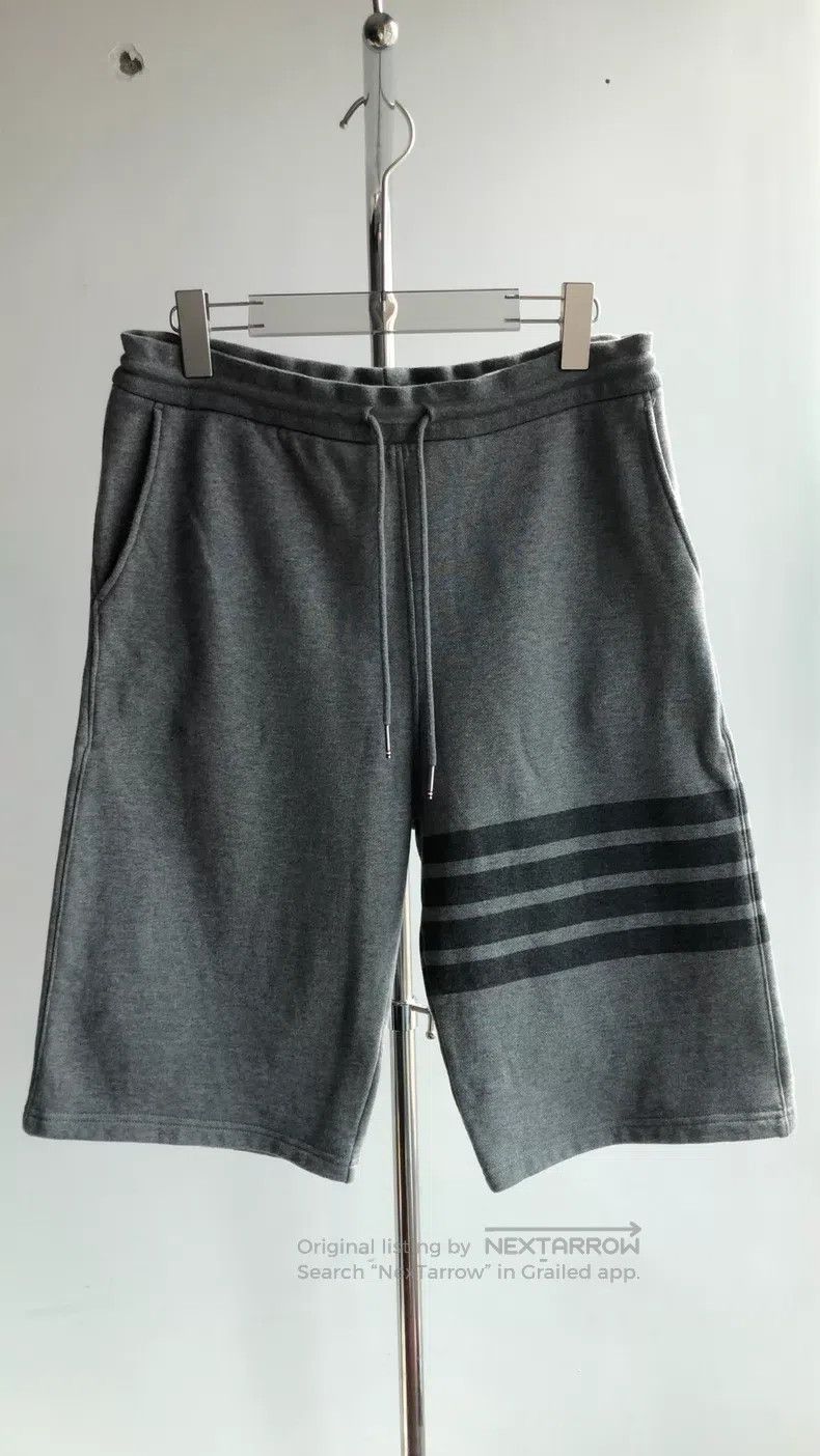 Thom Browne Thom Browne size 3 Gray Striped Shorts Size US 30 / EU 46 - 1 Thumbnail