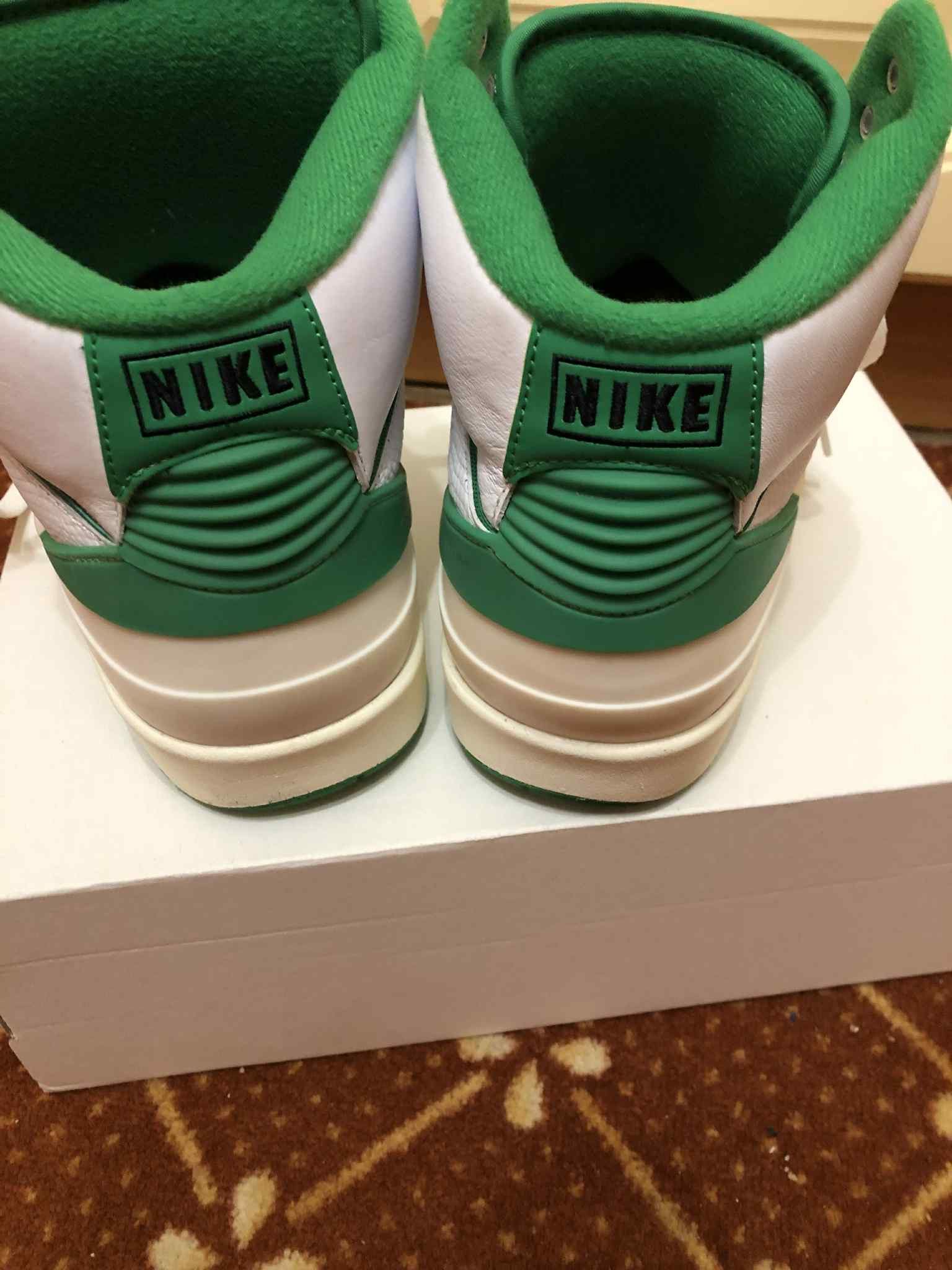 Jordan Brand Air Jordan 2 Retro "Lucky Green" Size US 10 / EU 43 - 7 Thumbnail