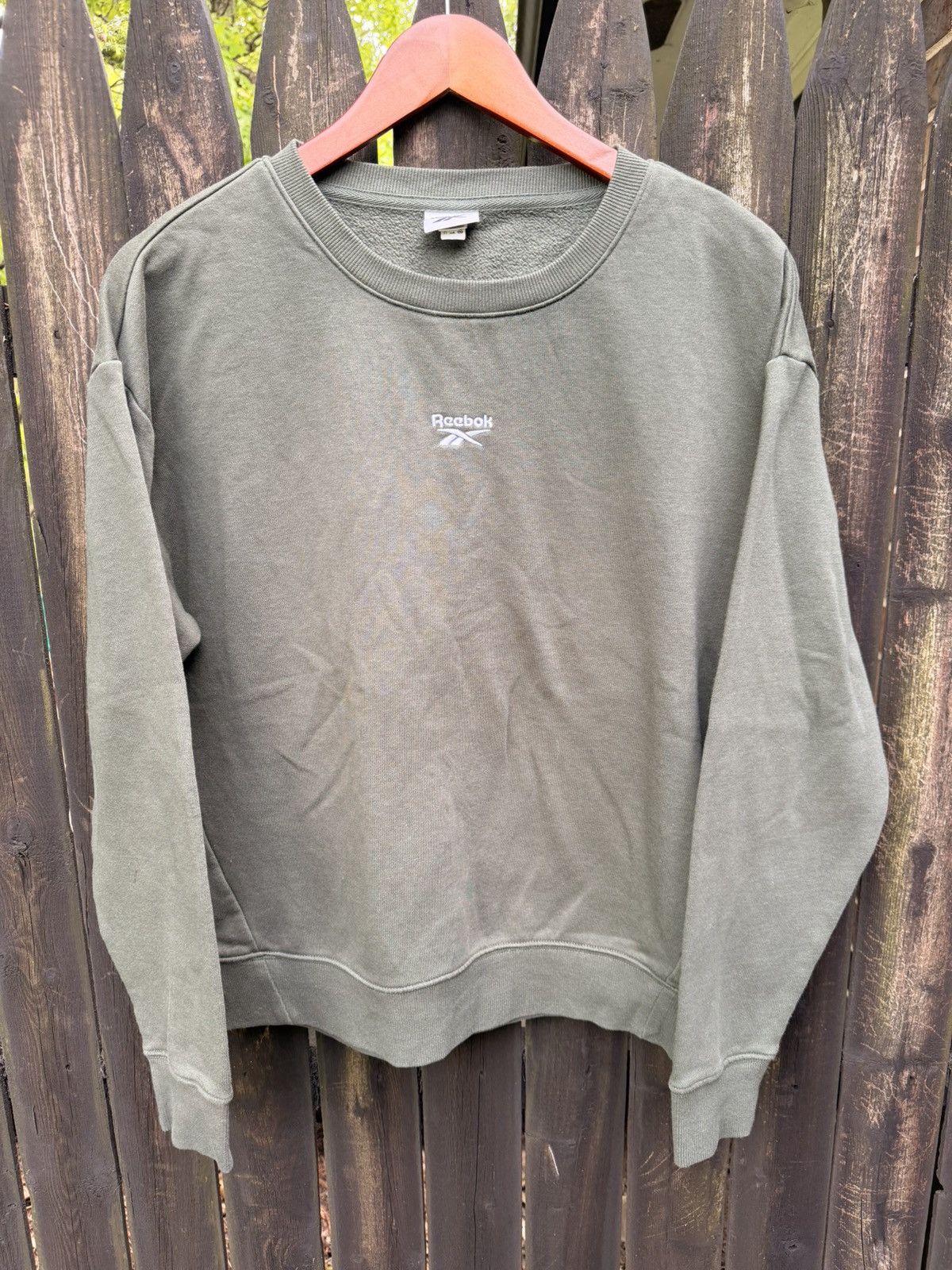 Reebok VTG 90s Reebok Crewneck Size Large Size L / US 10 / IT 46 - 1 Thumbnail