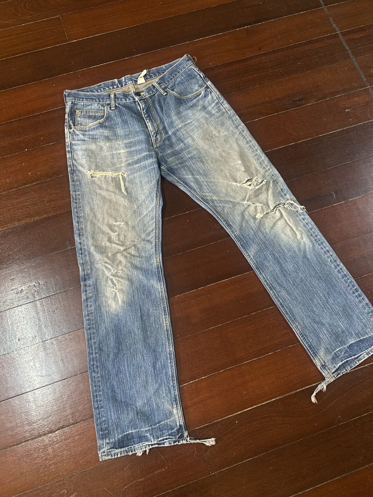 Lee Vintage Lee Distressed Faded ripped Denim Jeans flare Size US 36 / EU 52 - 2 Thumbnail