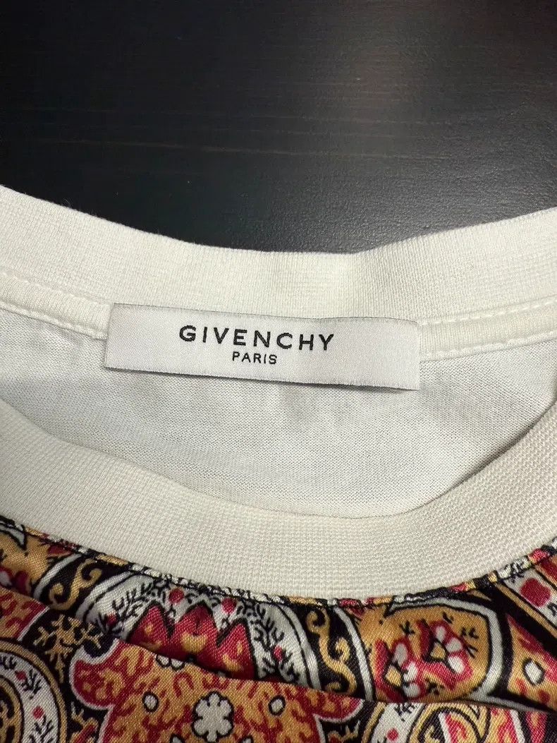 Givenchy Givenchy Short-Sleeve Silk Five-Star Size US XS / EU 42 / 0 - 6 Thumbnail