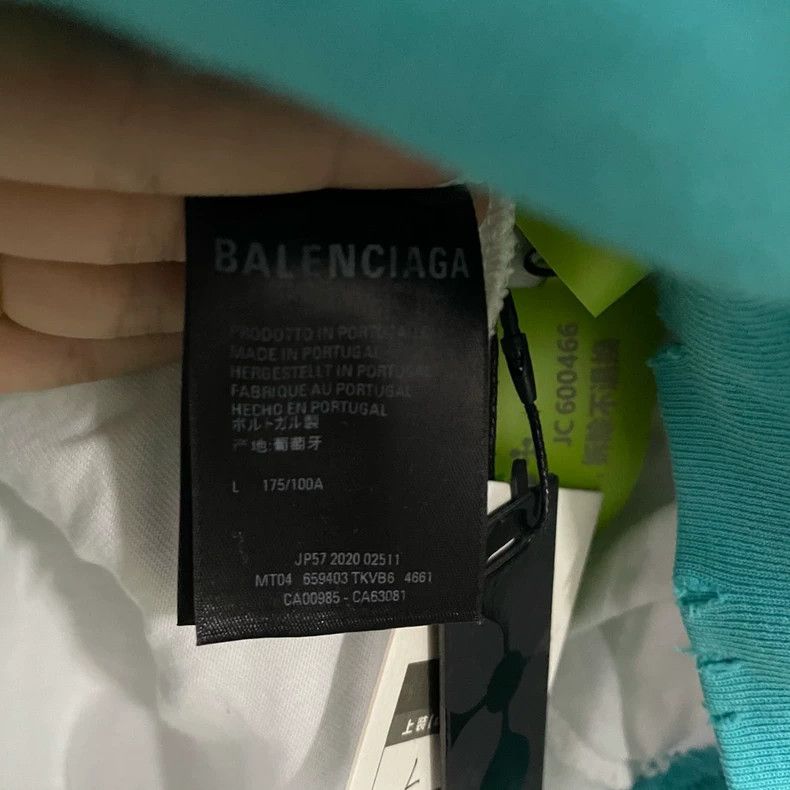 Balenciaga Balenciaga Blue letter printing on lake water destroys hoo Size US L / EU 52-54 / 3 - 3 Thumbnail