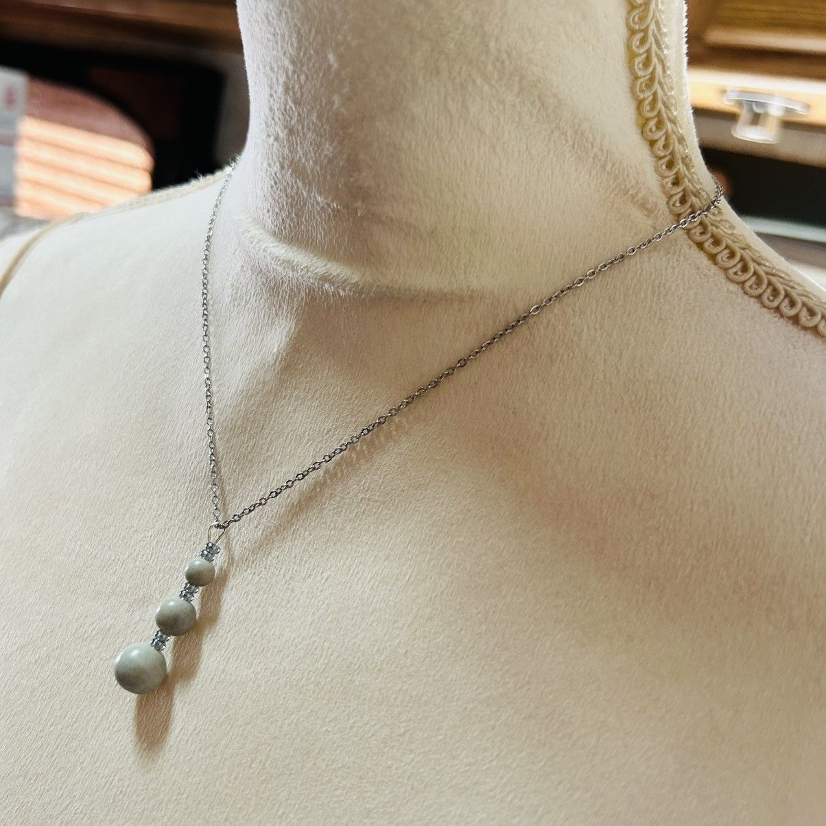 Handmade Handcrafted genuine serpentine jade bead drop necklace Size ONE SIZE - 3 Thumbnail