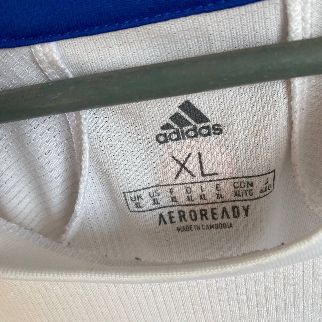 Adidas × Vintage Vintage Adidas FC Leeds United Smal logo soccer jersey Size US XL / EU 56 / 4 - 10 Thumbnail
