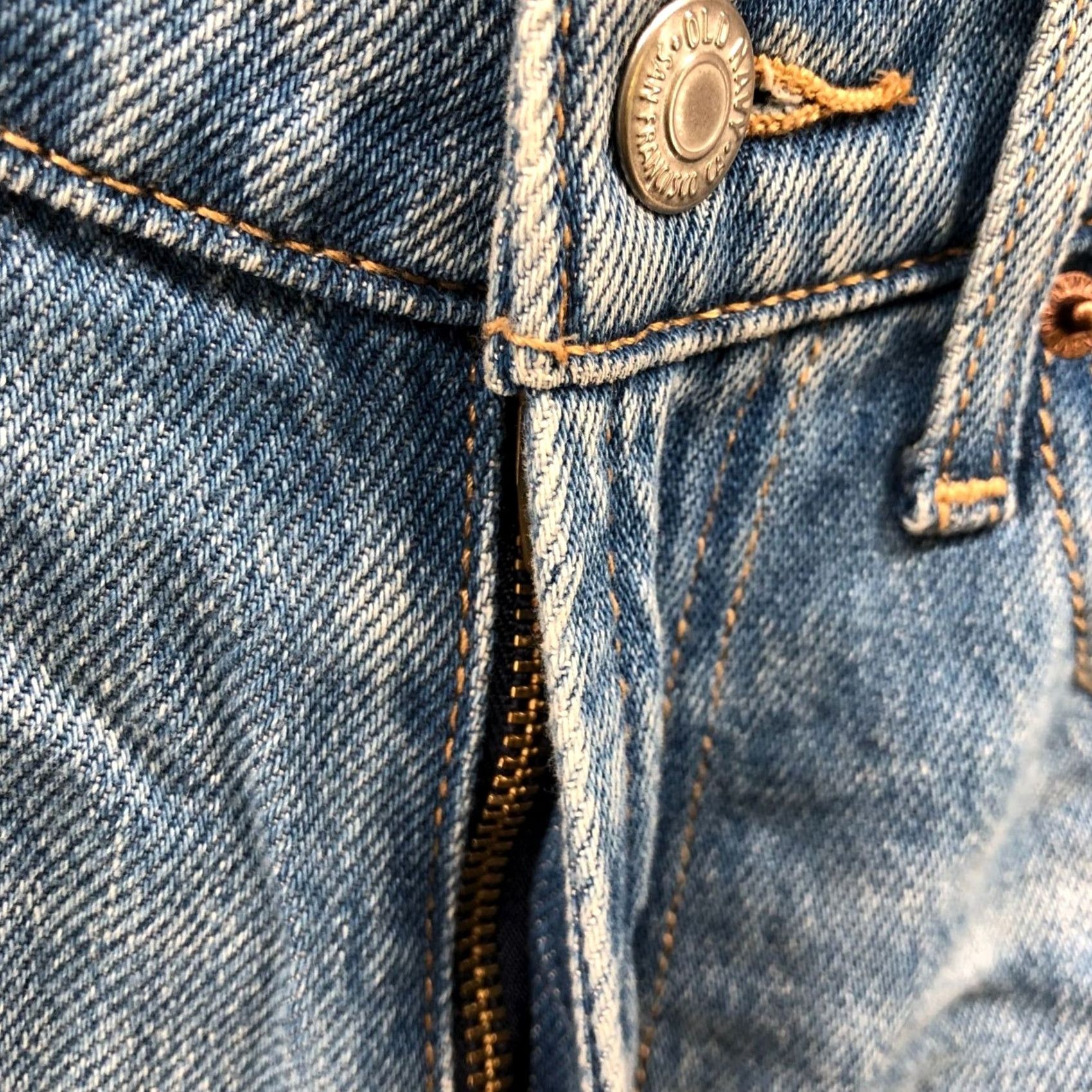 Old Navy Old Navy Jeans Womens 4 Blue Drapey Denim Baggy Wide Leg High Waisted Lyocell Jeans Women 4 Blue Wide-Leg Denim N/A Size 27" / US 4 / IT 40 - 5 Thumbnail