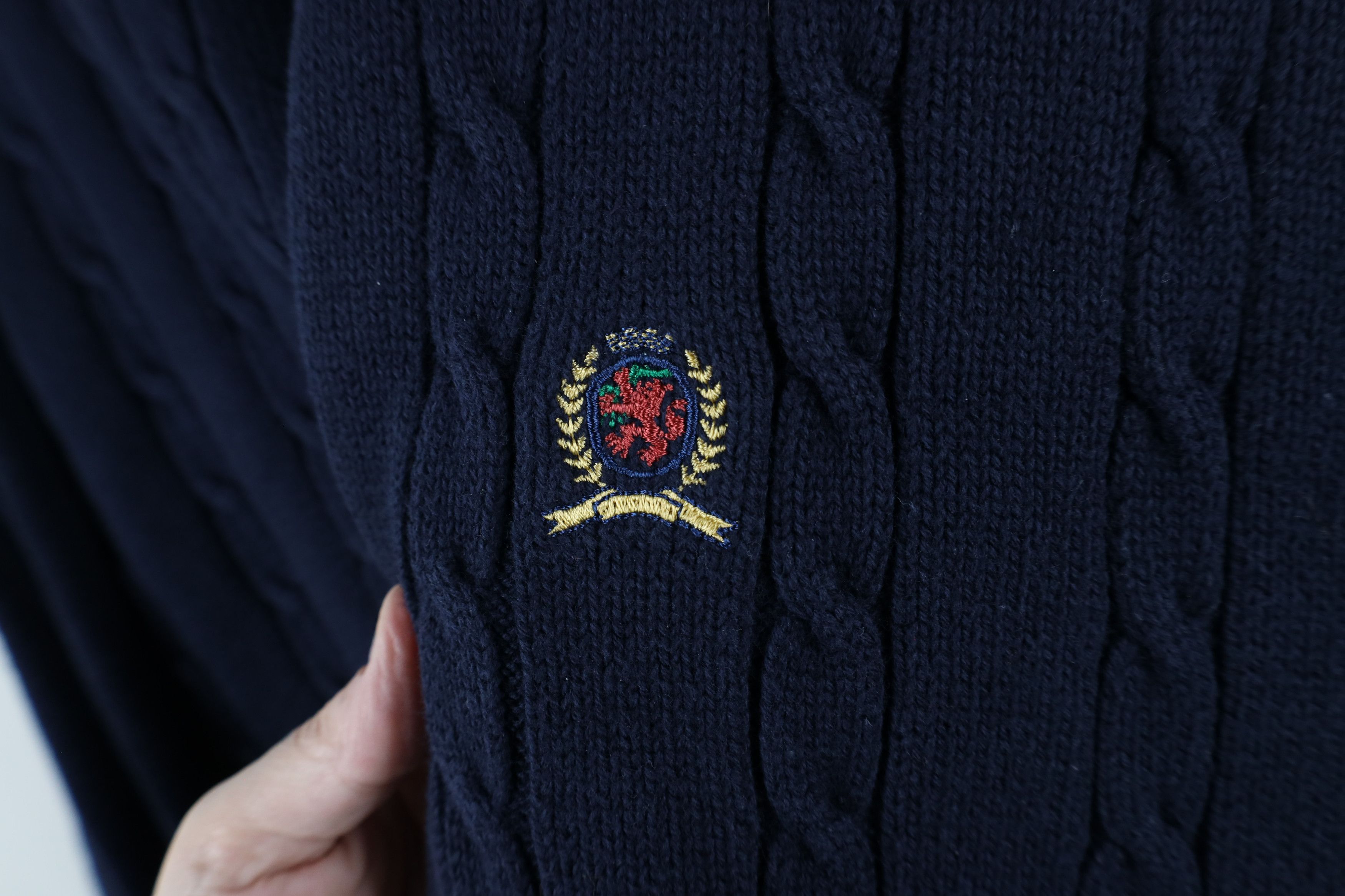 Tommy Hilfiger × Vintage Vintage 90s Tommy Hilfiger Cotton Cable Knit Sweater Blue Size US XXL / EU 58 / 5 - 4 Thumbnail