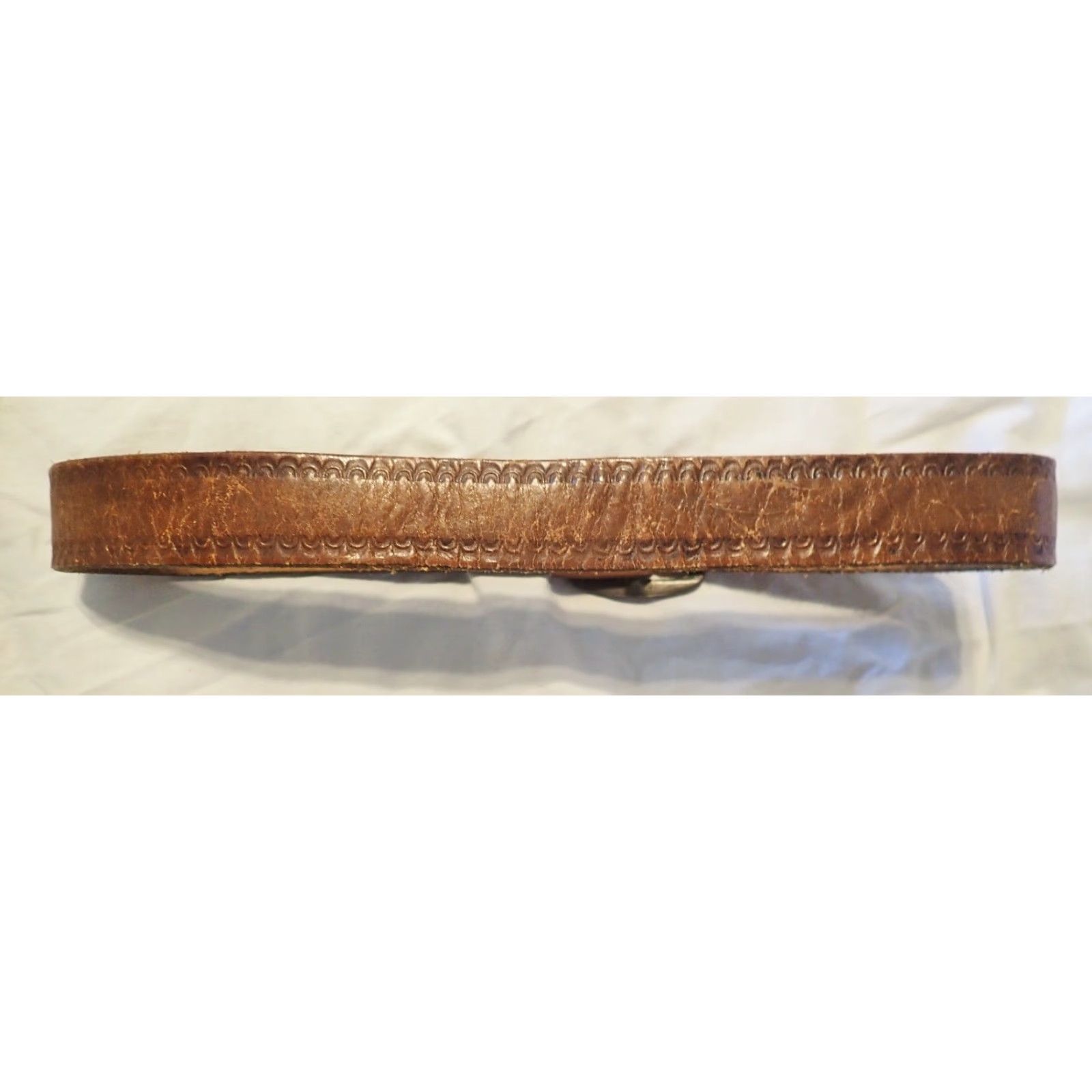 Levi's VINTAGE Levi's Leather Belt Unisex Adults Brown 24-27 Size Range 30" 1 1/8" Wide Cowhide Brass Buckle USA Size ONE SIZE - 3 Thumbnail