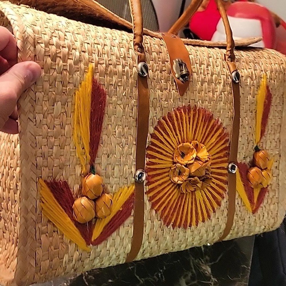 Other Vintage Straw Woven Rattan Shopper Tote Beach Bag w 3DFlower Size ONE SIZE - 4 Thumbnail
