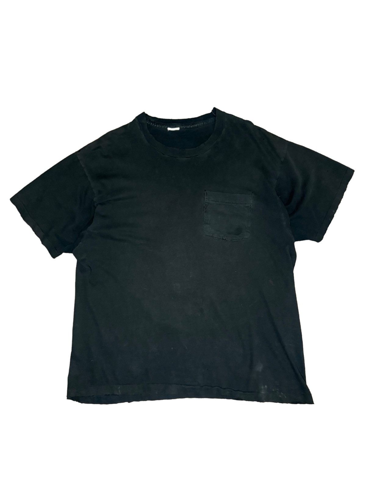 Vintage Vintage 90s Black Pocket Tee Faded Size US XL / EU 56 / 4 - 1 Thumbnail