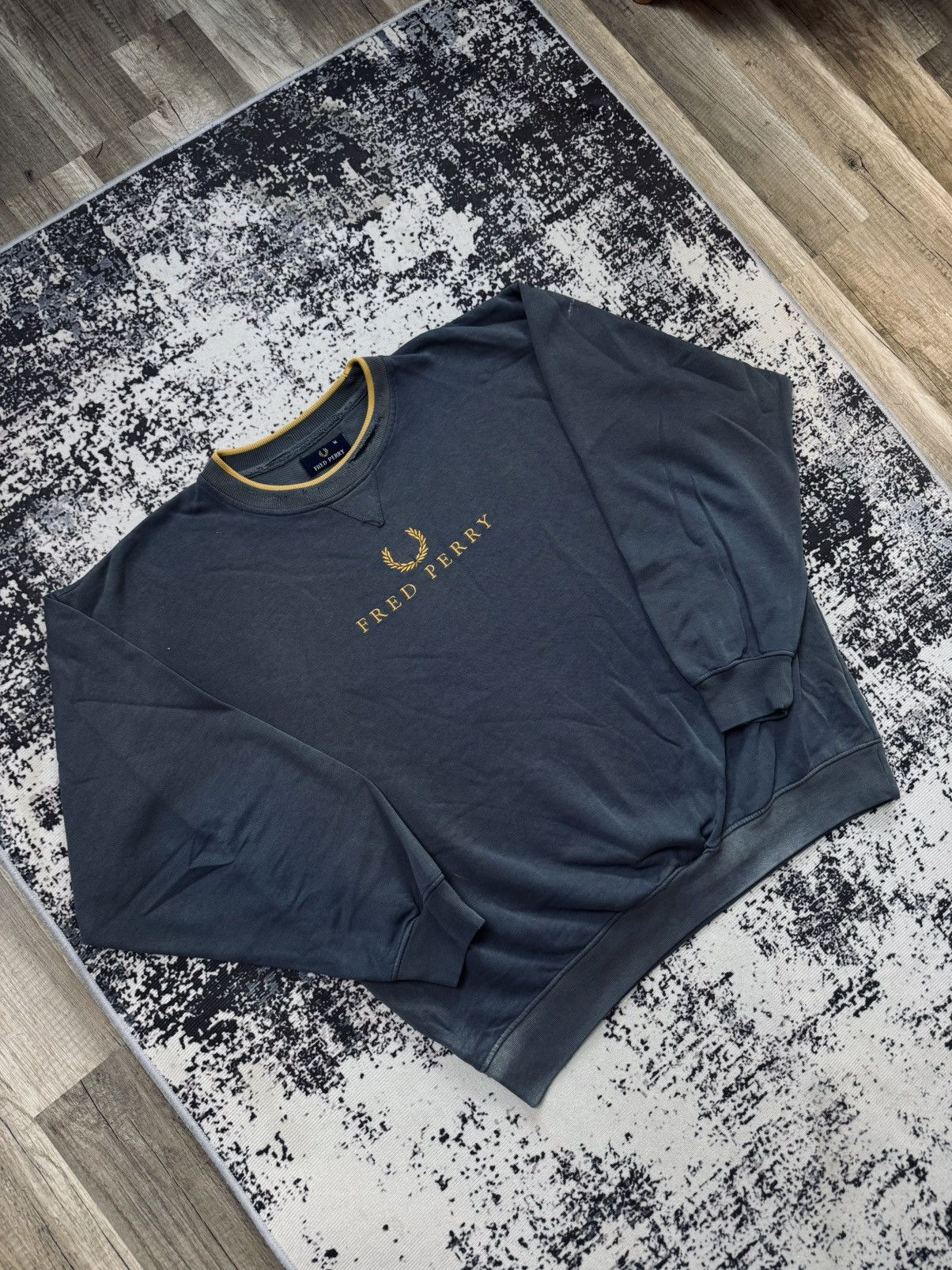 Fred Perry × Vintage 🔥RARE🔥 Vintage 90s Fred Perry With Big Logo Crewneck Size US M / EU 48-50 / 2 - 2 Thumbnail