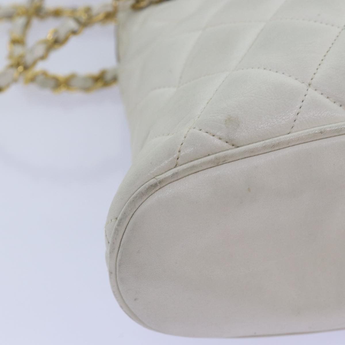 Chanel CHANEL Matelasse Chain Shoulder Bag Leather White CC Size ONE SIZE - 9 Thumbnail
