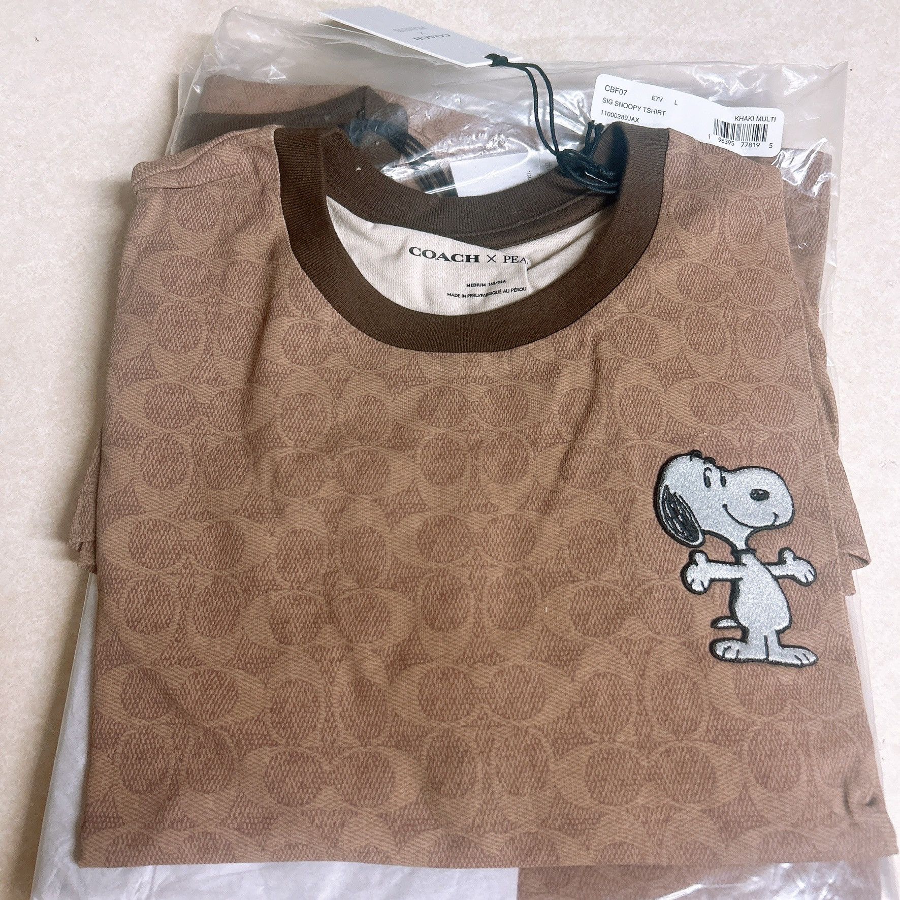 Coach Peanuts Snoopy Signature Classic T-Shirt In Organic Cotton Size M / US 6-8 / IT 42-44 - 2 Thumbnail