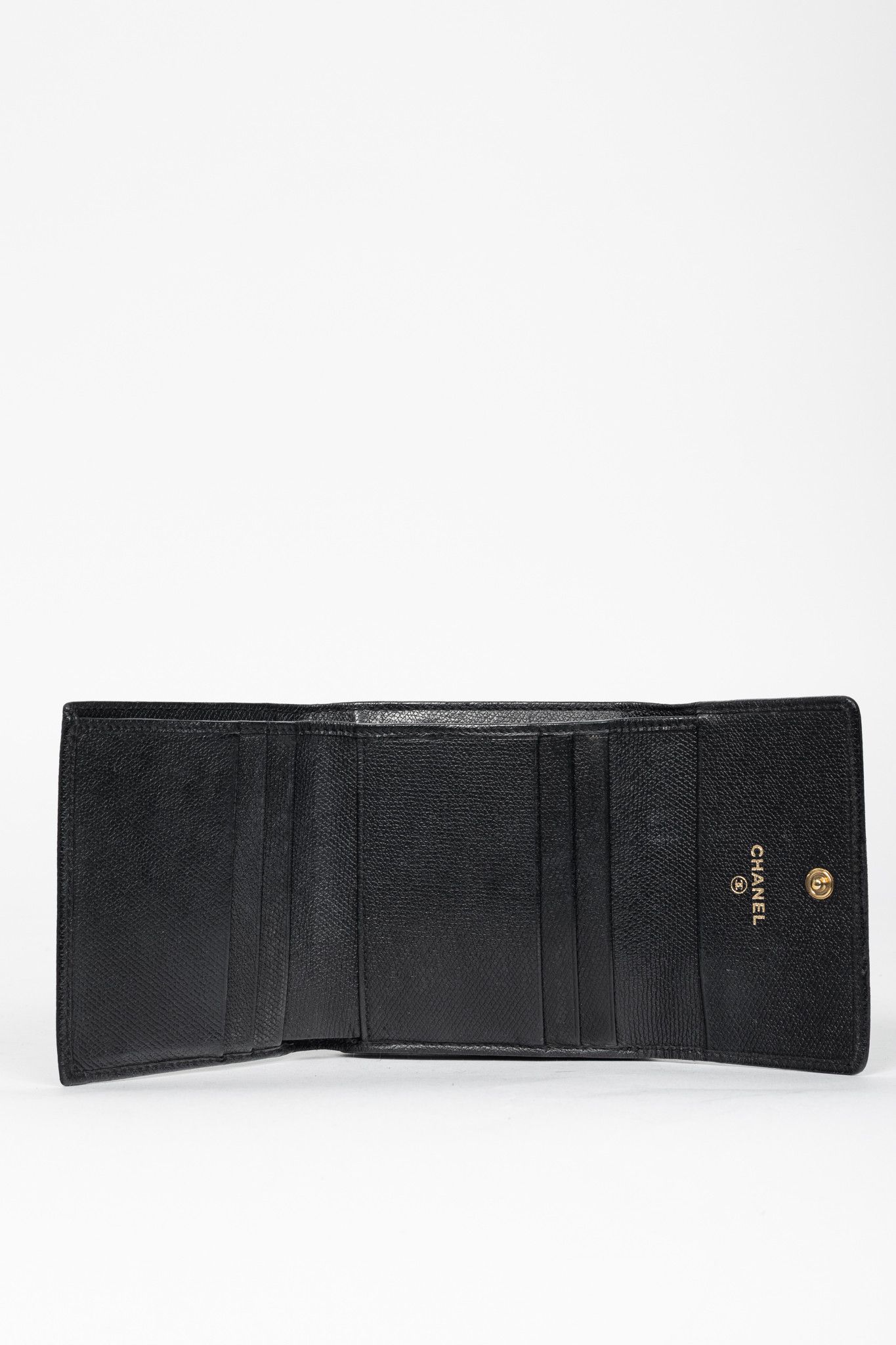 Chanel Chanel Black Leather Coco-Button Trifold Compact Wallet Size ONE SIZE - 9 Thumbnail