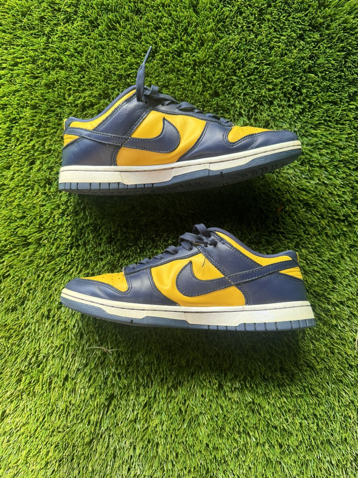 Nike NIKE Dunks (Michigan) Size US 8.5 / EU 41-42 - 5 Thumbnail