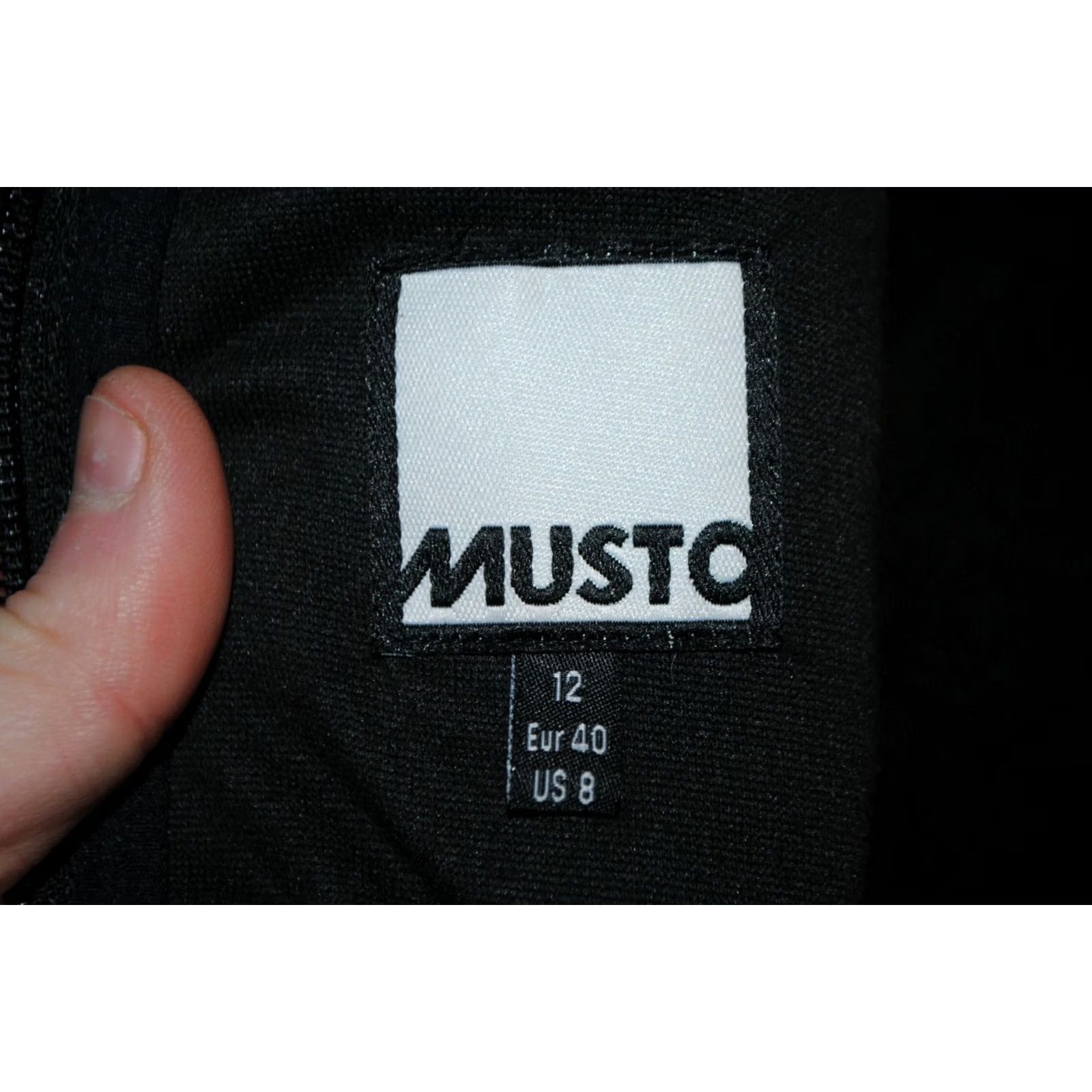 Musto WOMENS MUSTO EVOLUTION WINDBREAKER JACKET TOP ZIP BLACK SIZE 12 US 8 EUR 40 SHIRT Size M / US 6-8 / IT 42-44 - 4 Thumbnail