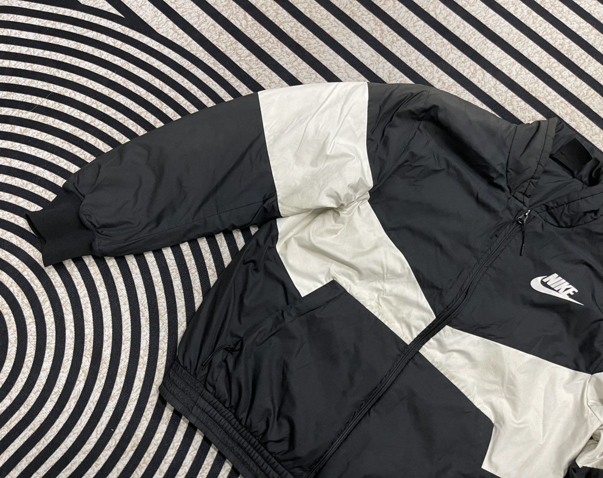 Nike 2000s NIKE BOMBER JACKET BIG LOGO SUN FADED Size US L / EU 52-54 / 3 - 5 Thumbnail