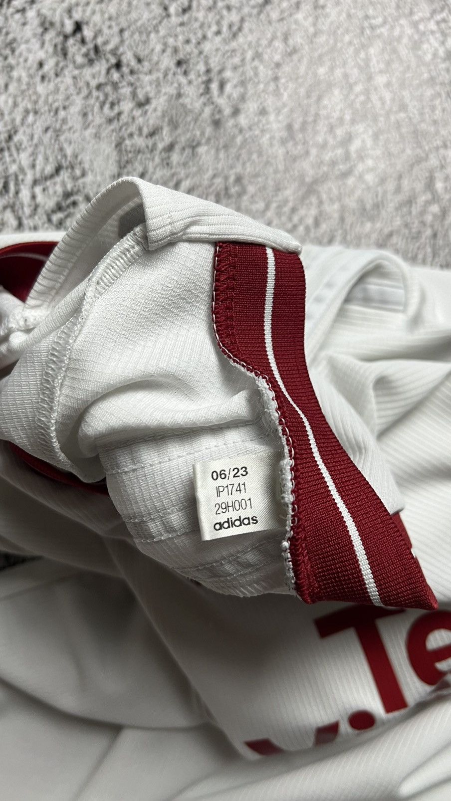 Adidas 2023-2024 Manchester united adidas jersey Size US L / EU 52-54 / 3 - 6 Thumbnail
