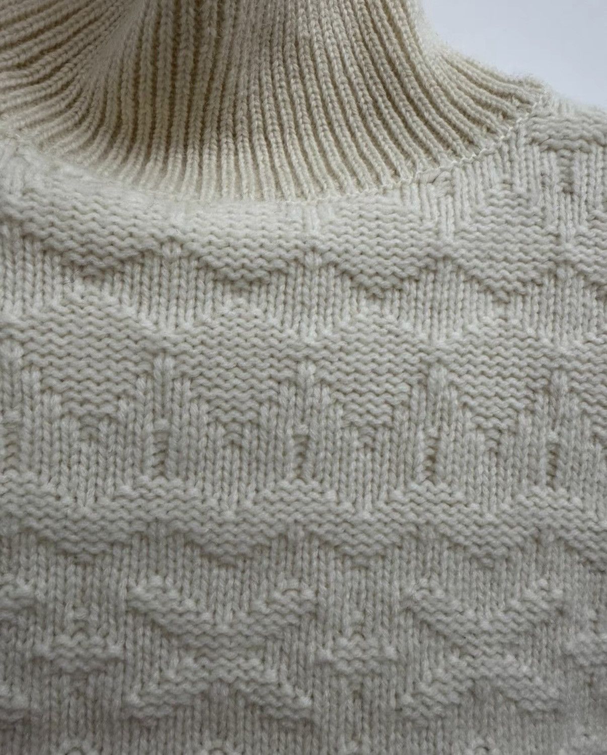 Takahiromiyashita The Soloist. TAKAHIROMIYASHITA THE SOLOIST white sweater Size US S / EU 44-46 / 1 - 6 Thumbnail