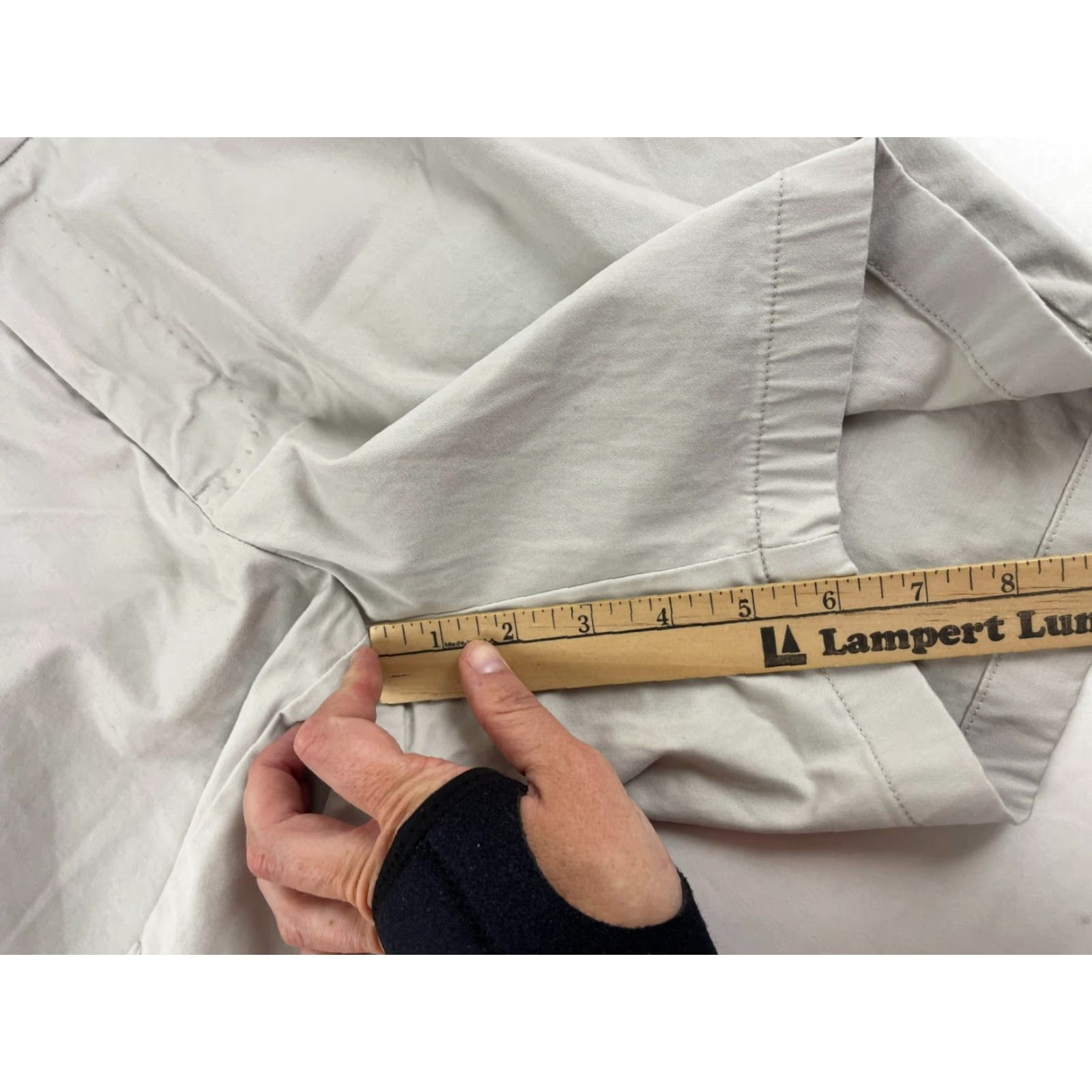 Vintage J.Hilburn Shorts Mens 35 Beige Flat Front Chino Outdoor Classic Cotton Spandex Pockets Size US 34 / EU 50 - 5 Thumbnail