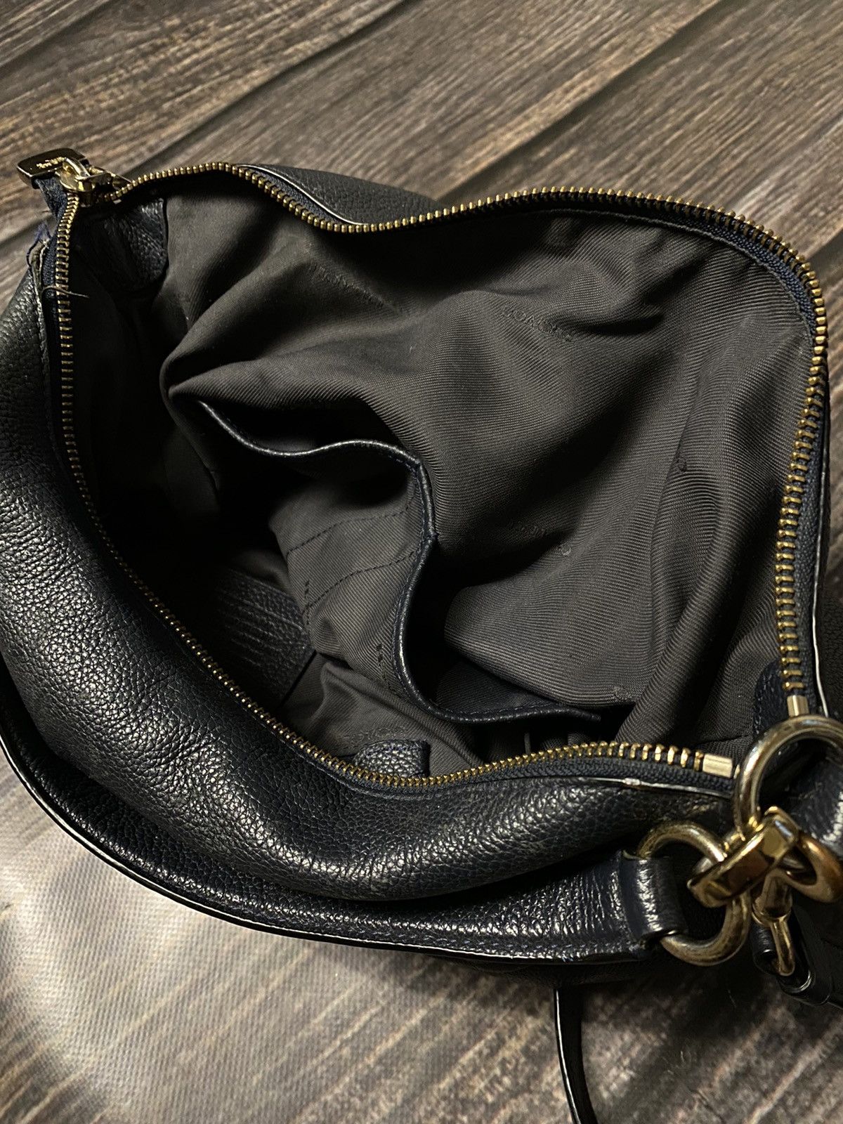 Coach ⚡️COACH LEATHER BAG METAL LOGO Size ONE SIZE - 13 Thumbnail
