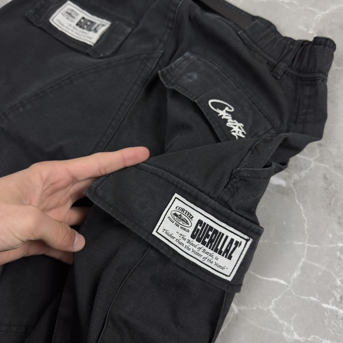 Corteiz Corteiz Guerillaz Streetwear Cargo Black Pants Size XS 30 Size US 30 / EU 46 - 9 Thumbnail