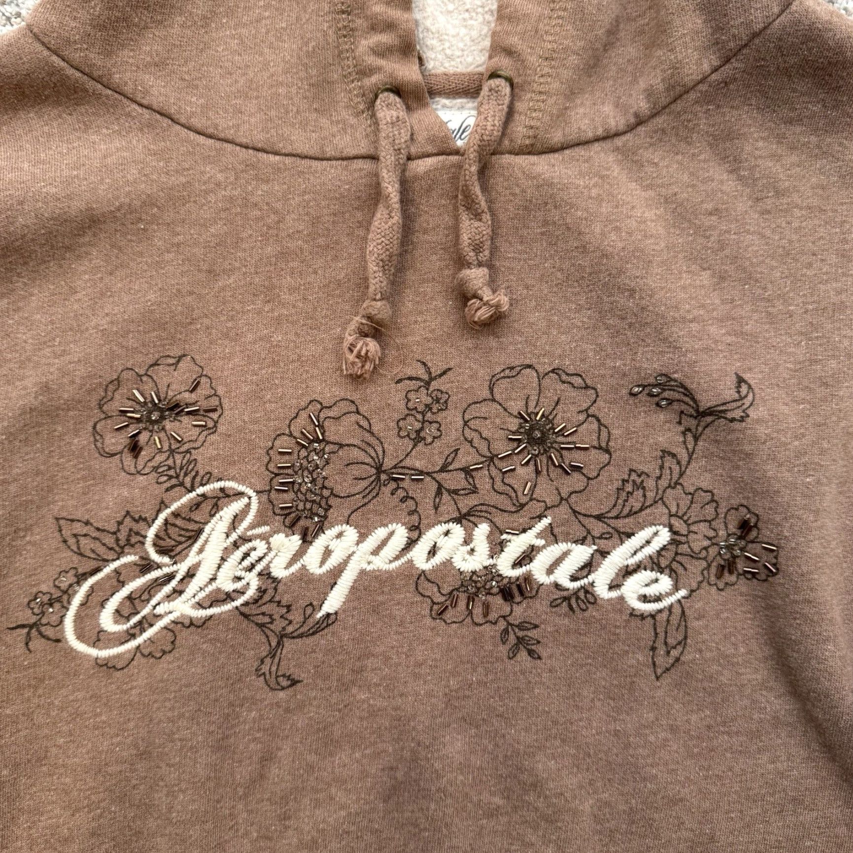 Vintage VINTAGE Aéropostale Hoodie Sweatshirt L Embroidered Beaded Floral Soft Cozy Y2K Womens Hoodie Size L / US 10 / IT 46 - 2 Thumbnail