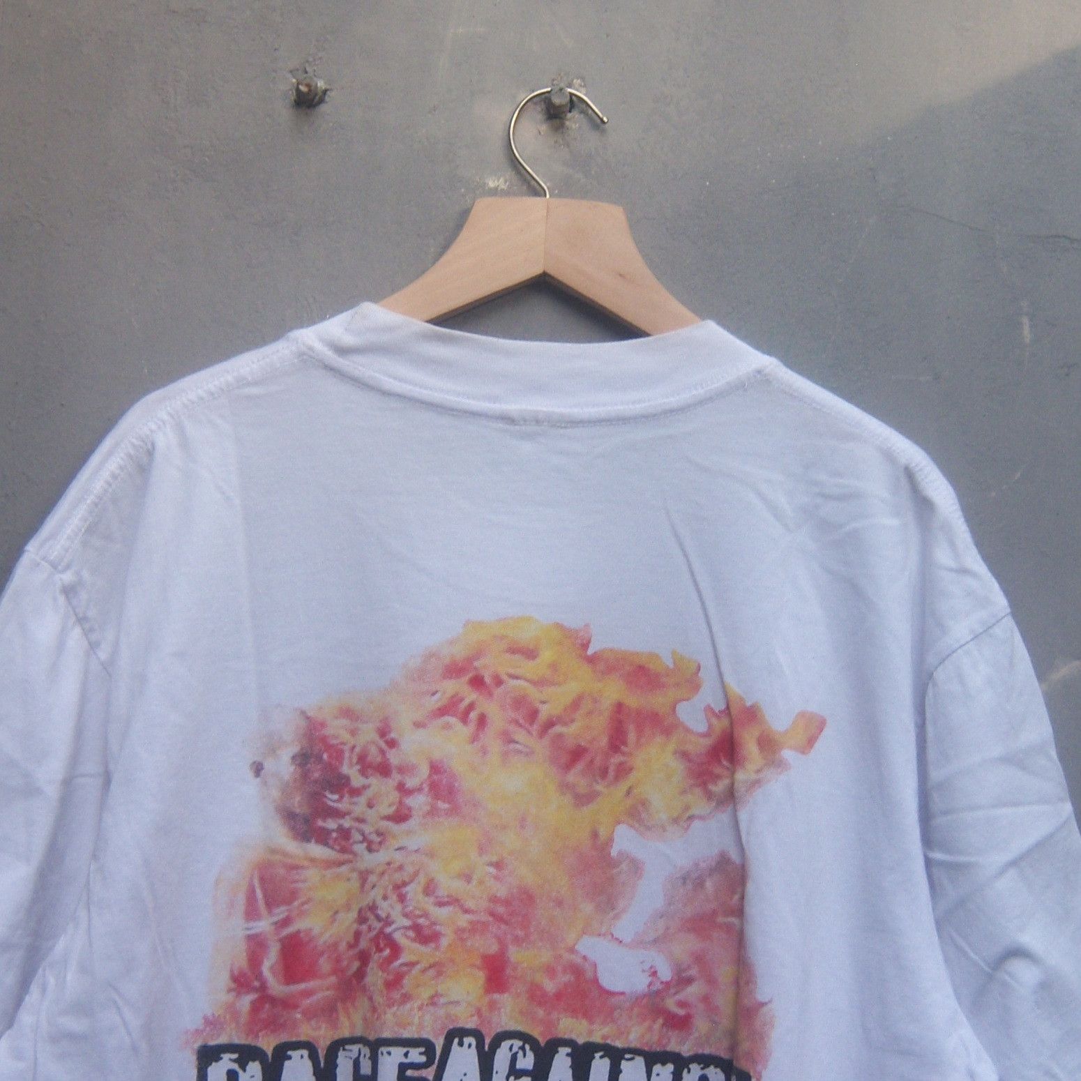 Band Tees Very Rare Rage Against The Machine Tee Size US L / EU 52-54 / 3 - 16 Thumbnail