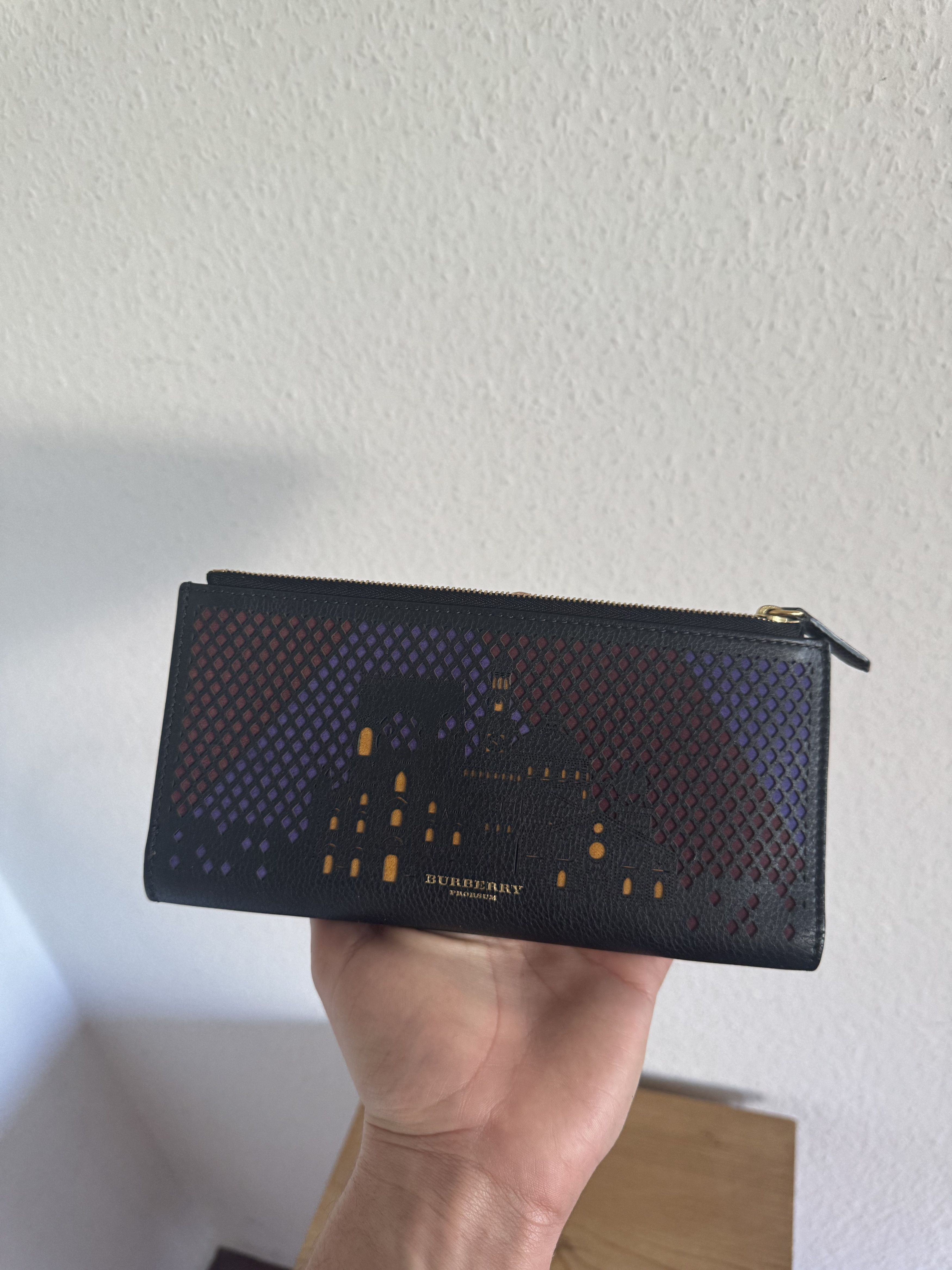 Burberry Prorsum Perforated Graphic Leather Wallet Size ONE SIZE - 12 Thumbnail