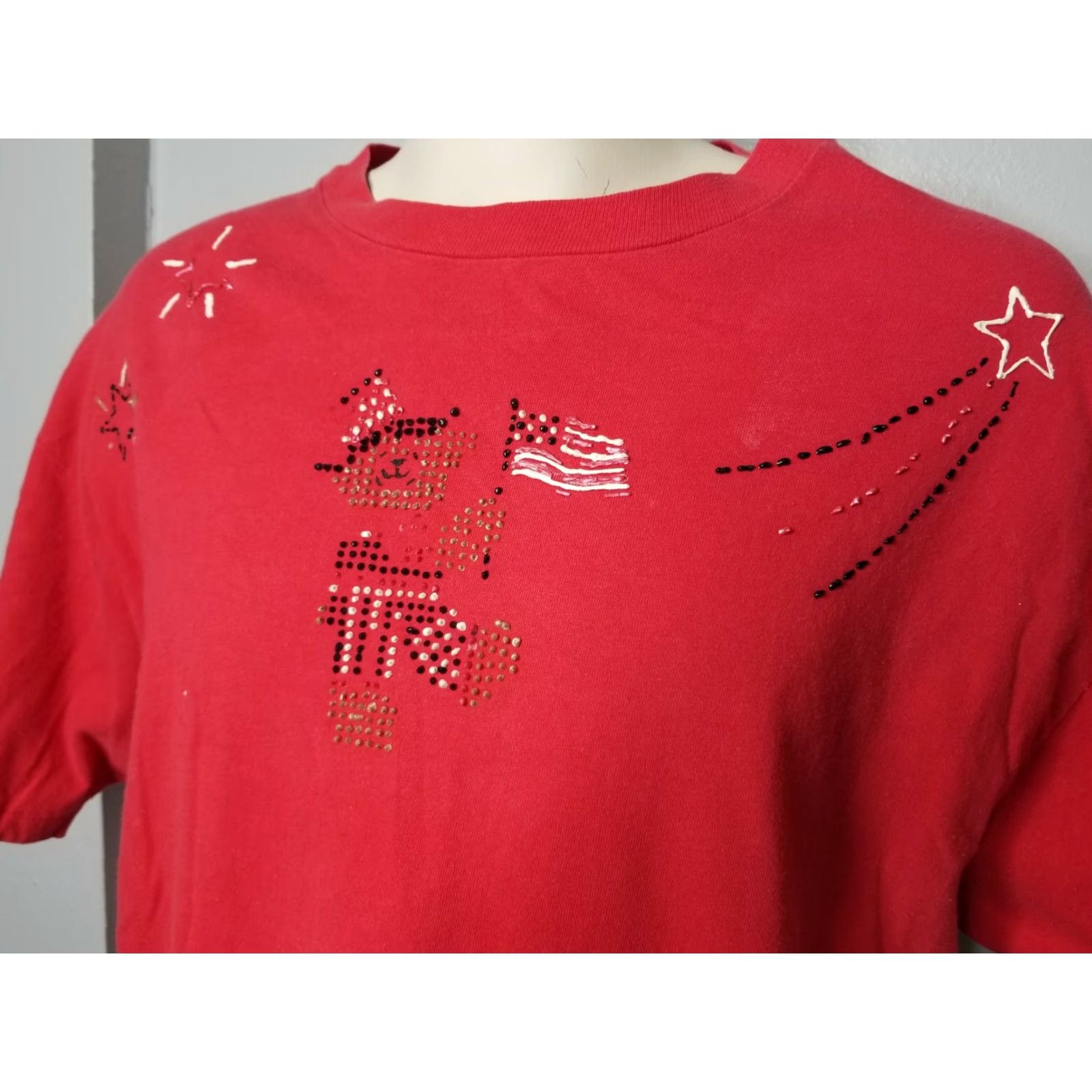 Hanes VINTAGE Hanes Her Way Womens XL T Shirt 4th of July Puff Paint Red Hanes T-Shirt Womens XL Red USA Puff Paint Vintage Single Stitch Size XL / US 12-14 / IT 48-50 - 6 Thumbnail