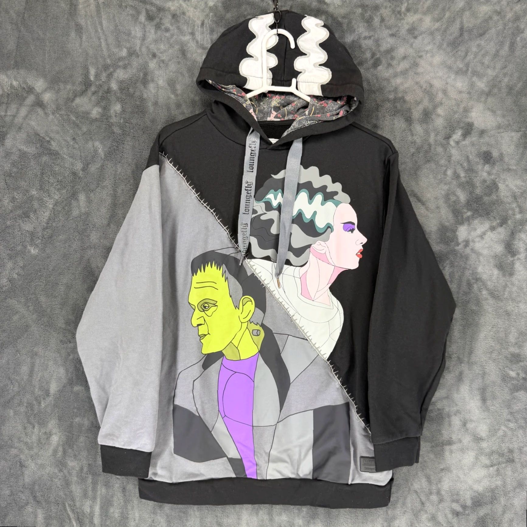 Vintage Loungefly Frankenstein Bride of Frankenstein Split Hoodie Black Grey Large Size US L / EU 52-54 / 3 - 2 Thumbnail