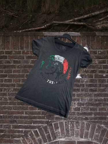 Diesel × Japanese Brand × Vintage DIESEL JAPANESE GRUNGE FADED VINTAGE TEE Size XS / US 0-2 / IT 36-38 - 1 Thumbnail