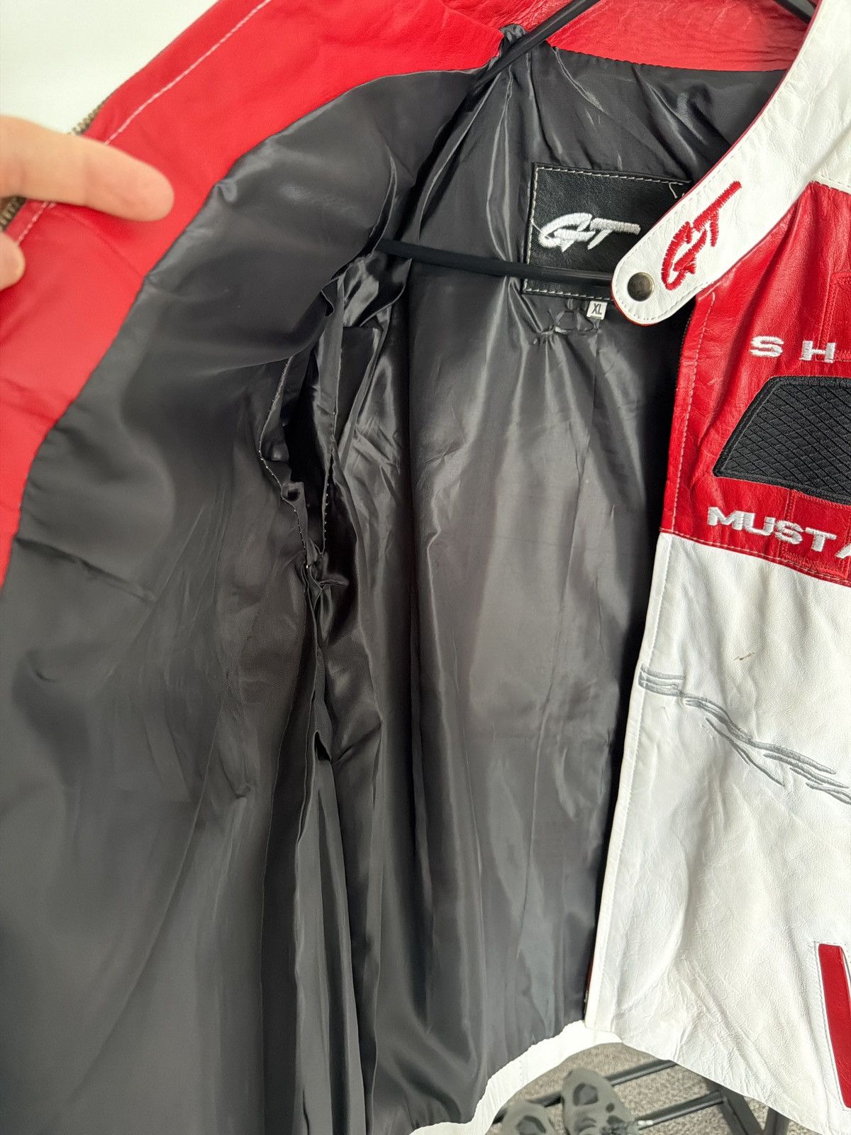 Other Ford Shelby GT Bomber - White / Red Size US S / EU 44-46 / 1 - 3 Thumbnail