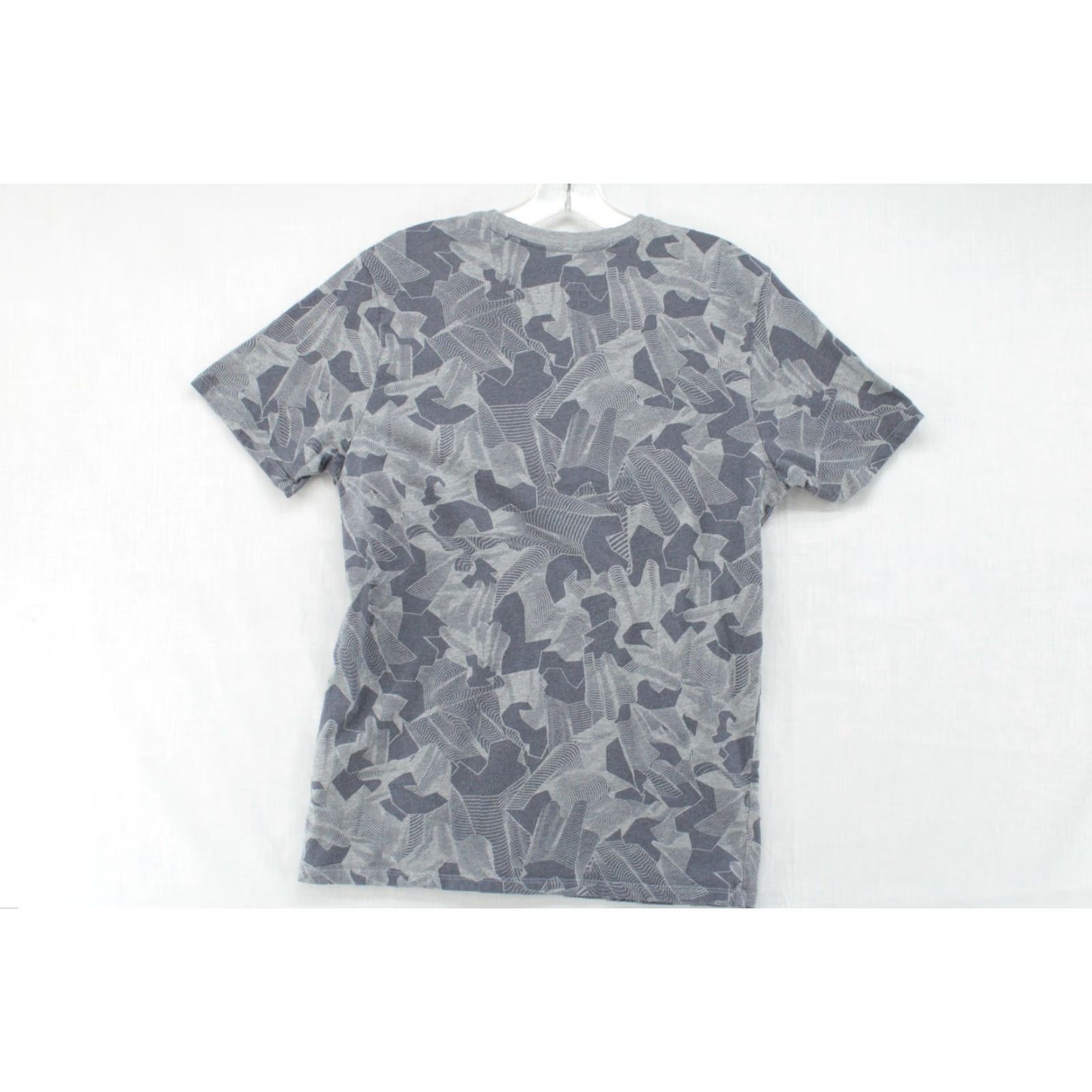 Nike VINTAGE Nike Moving Mountains Tee Shirt Men's Medium Gray Camo Graphic Print Casual Size US M / EU 48-50 / 2 - 3 Thumbnail