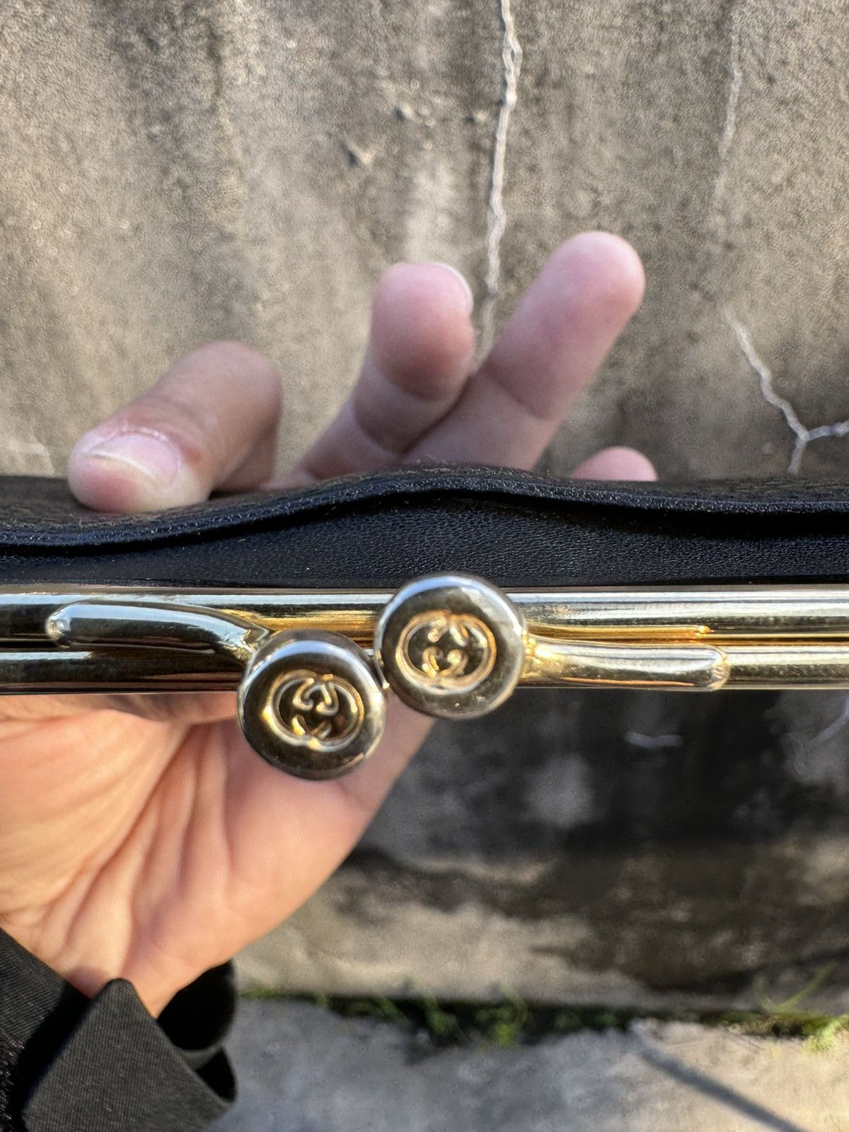 Gucci Gucci Coin Purse Leather Kiss Lock Size ONE SIZE - 3 Thumbnail
