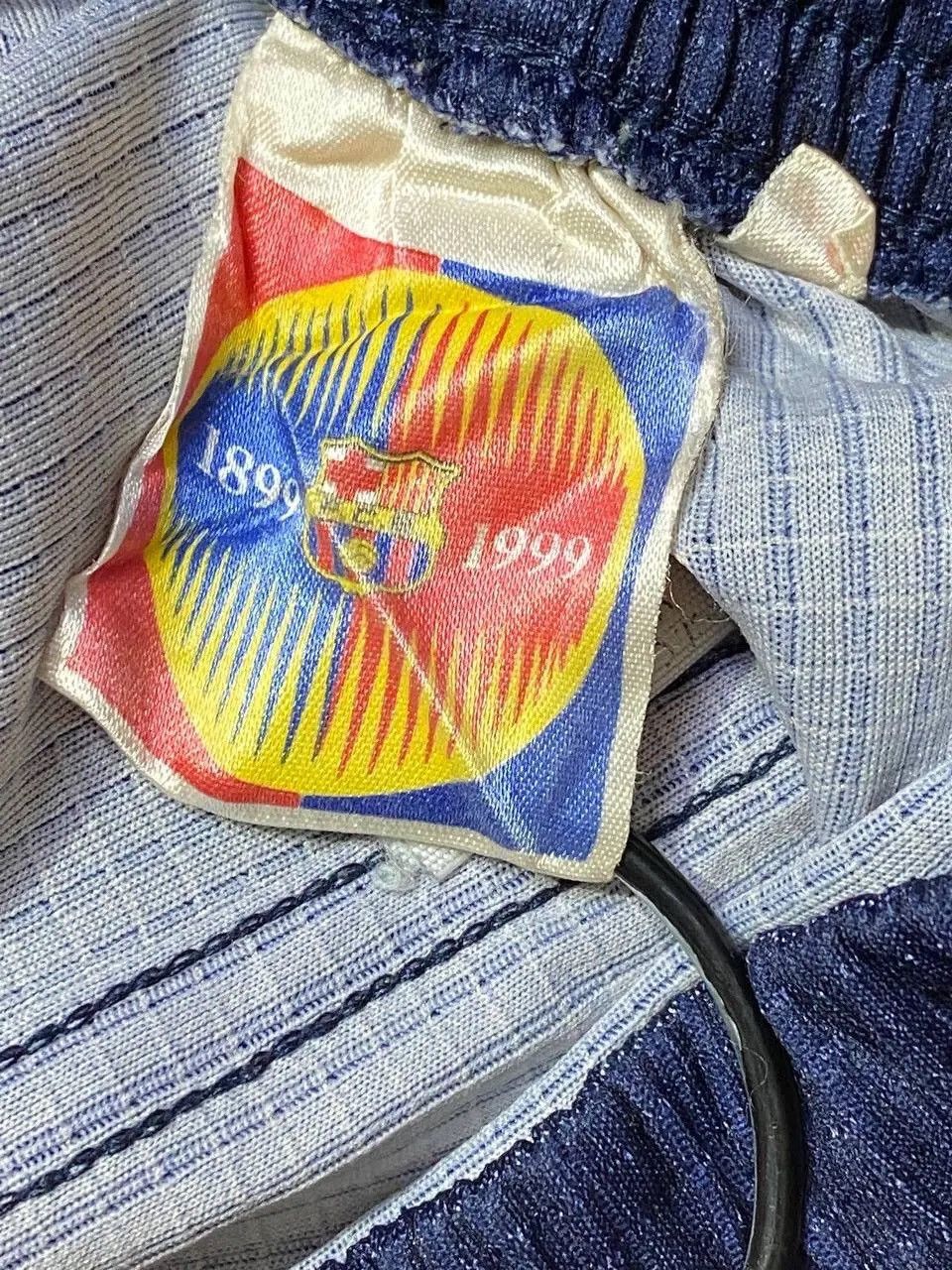 Vintage 90s Vintage F.C Barcelona 1999 Licensed Shorts In Navy Size US 34 / EU 50 - 6 Thumbnail
