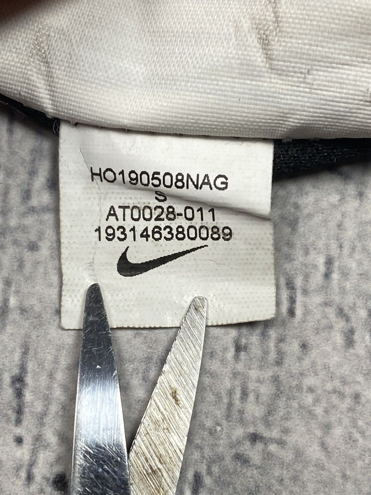 Nike Nike Chelsea FC 2019/20 Third Football Jersey Size US S / EU 44-46 / 1 - 14 Thumbnail
