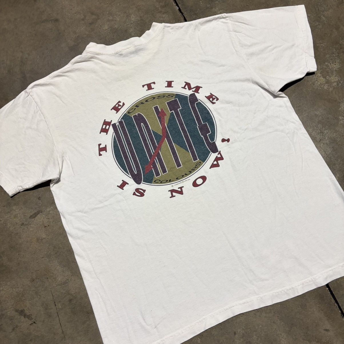 Cross Colours Vintage Cross Colours T shirt Unity Hip Hop Rap 90s USA Size US XL / EU 56 / 4 - 2 Thumbnail