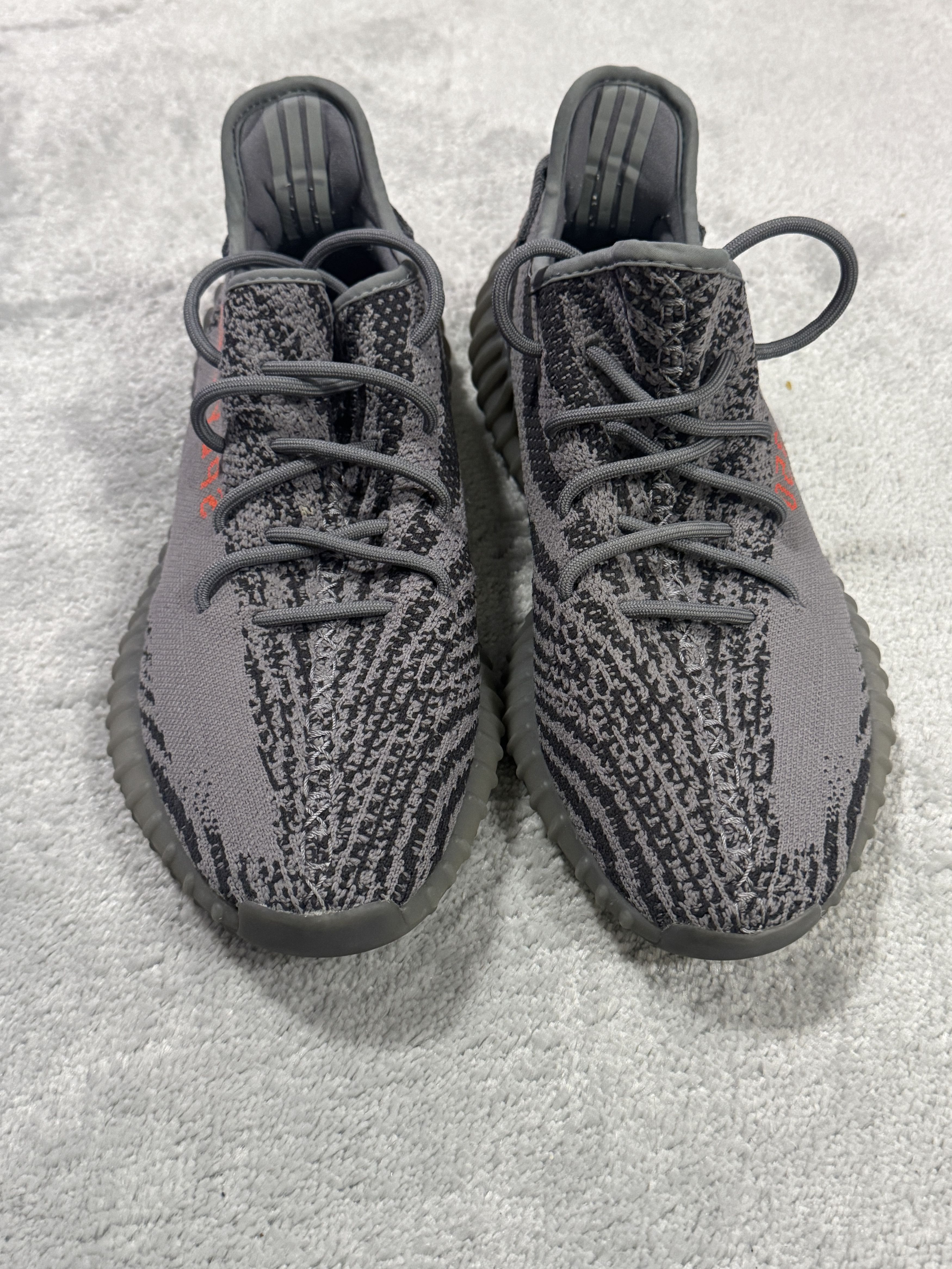 Yeezy -Yeezy- V2 BELUGA US 11 Size US 11 / EU 44 - 2 Thumbnail
