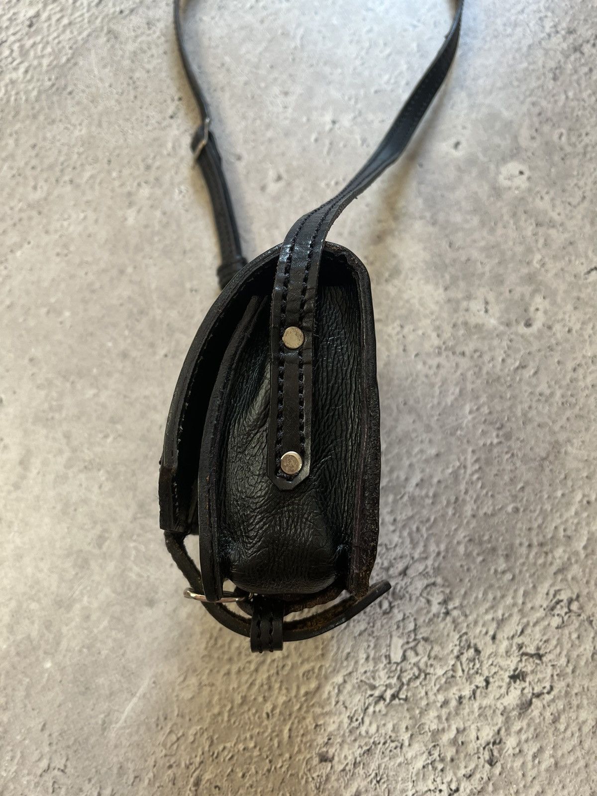Japanese Brand VINTAGE Y2K LEATHER LGB STYLE KMRII LEATHER BAG Size ONE SIZE - 7 Thumbnail