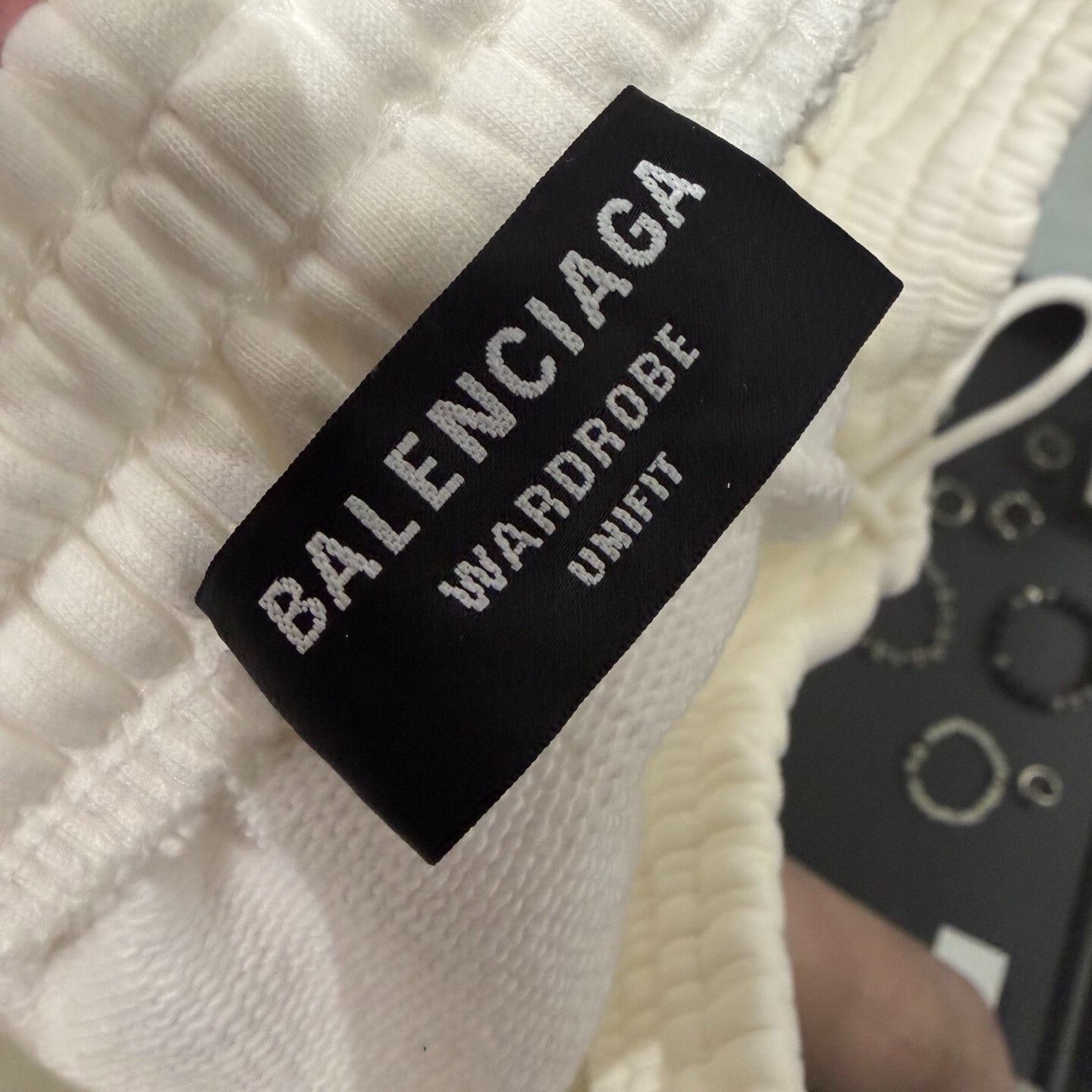 Balenciaga balenciaga white logo embroidered shorts Size US 26 / EU 42 - 3 Thumbnail