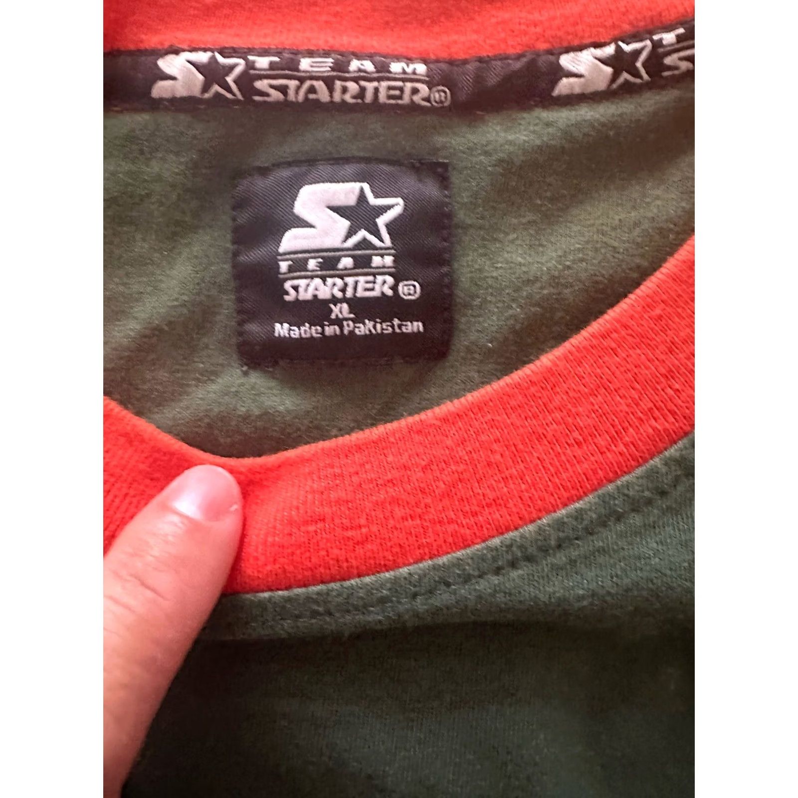Starter Vintage 90s Starter Miami Hurricanes Embroidered Logo Green XL Shirt Size US XL / EU 56 / 4 - 4 Thumbnail