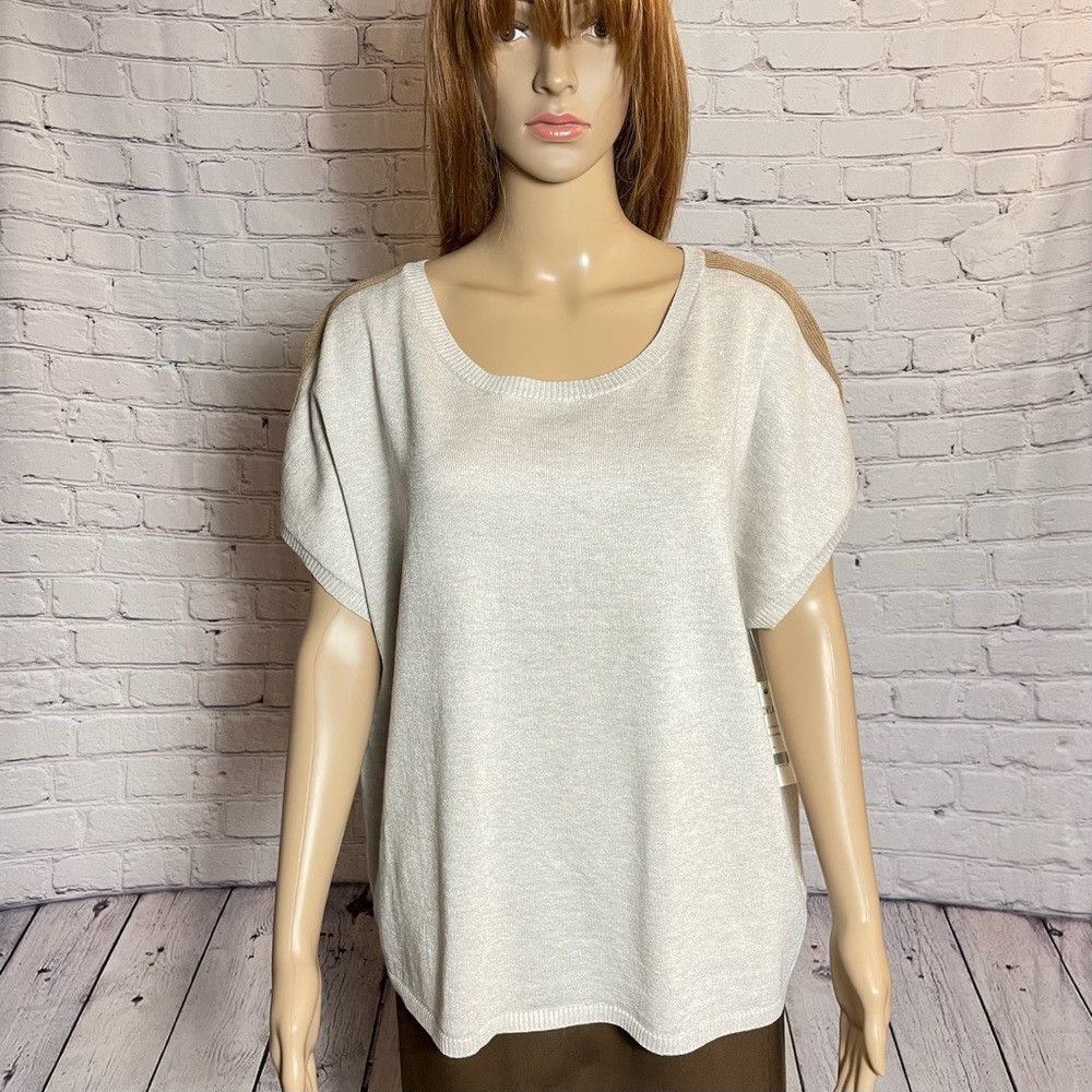 Anthropologie NWT New Anthropologie OLVA Olive and Vine Beige Knit Short Size XL / US 12-14 / IT 48-50 - 1 Thumbnail